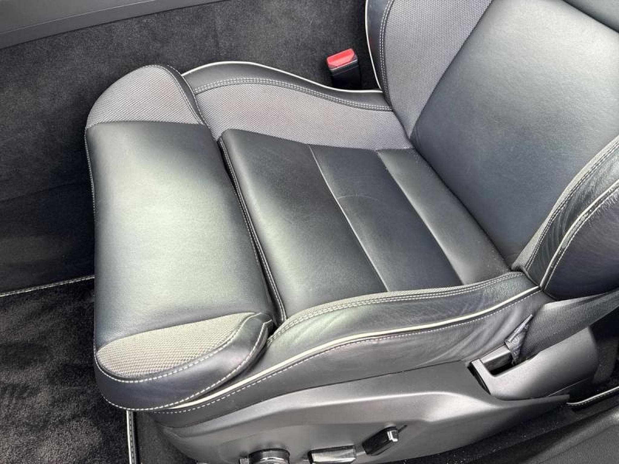 Volvo XC60 AIR LINE (2020) - Foto 23