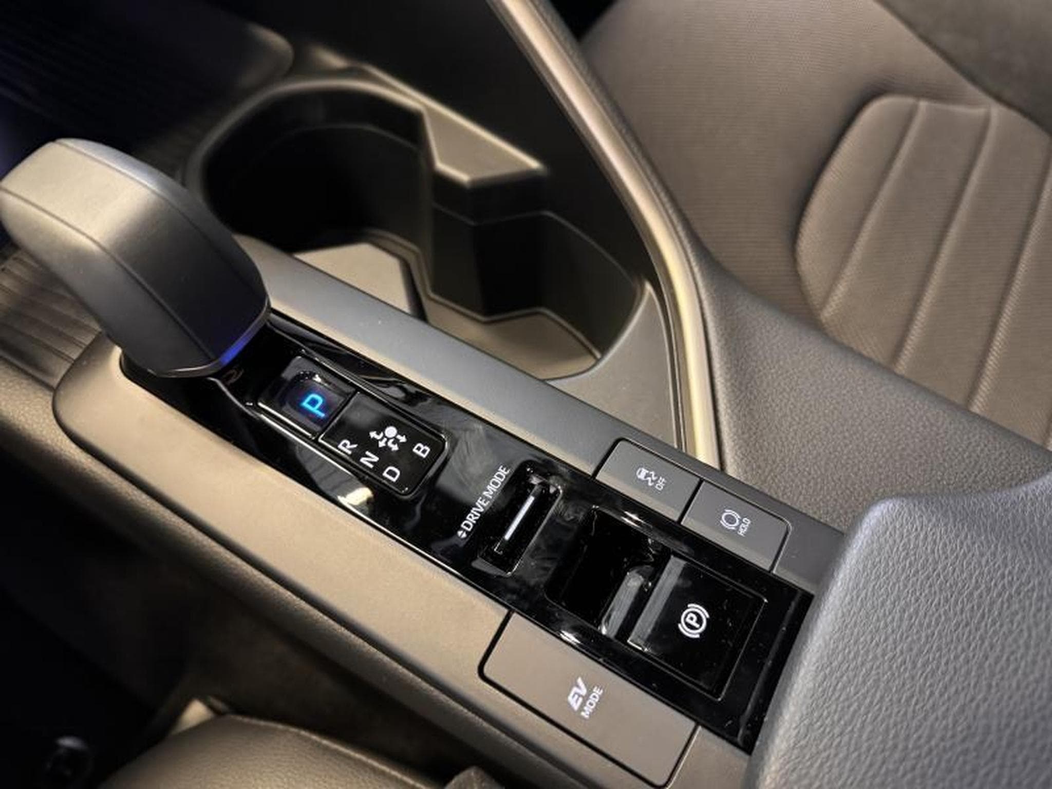 Toyota C-HR PRIME + Luxury Pack (2025) - Foto 12