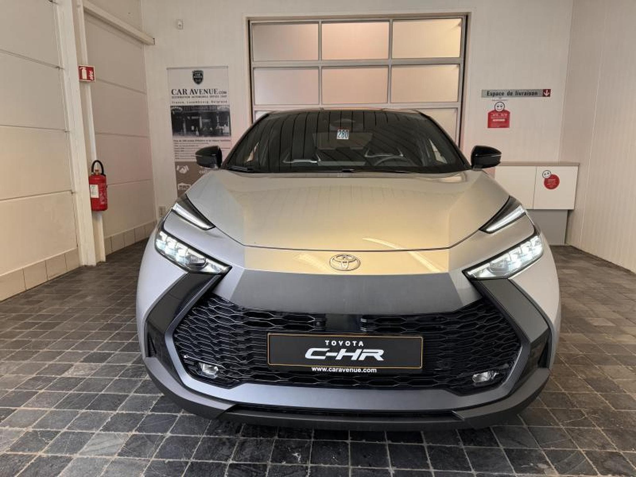 Toyota C-HR PRIME + Luxury Pack (2025) - Foto 2