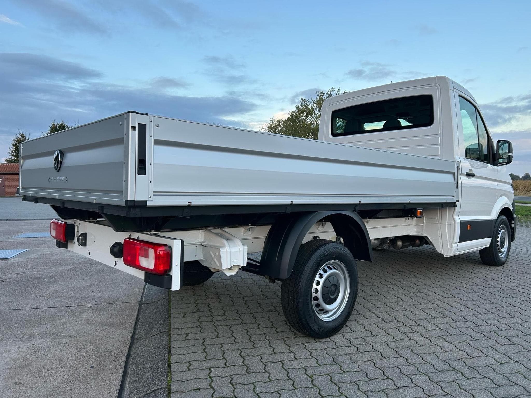 VW Crafter 35 2.0 TDI (2026) - Foto 19