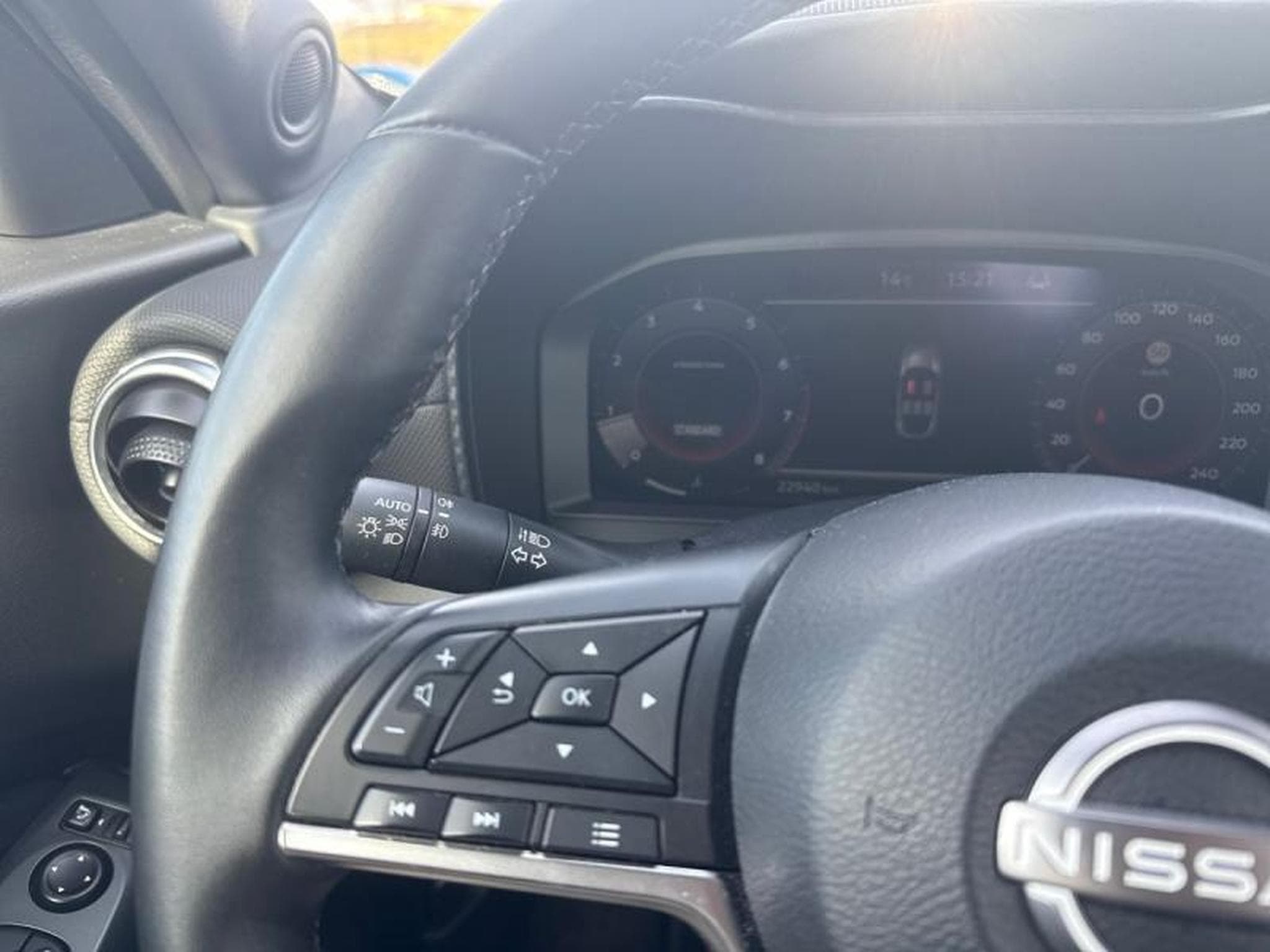 Nissan Juke N-DESIGN (2024) - Foto 24