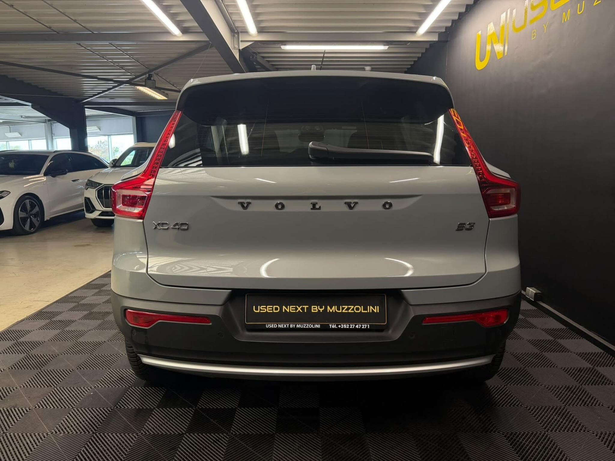 Volvo XC40 CORE HEV 163CV (2024) - Photo 4