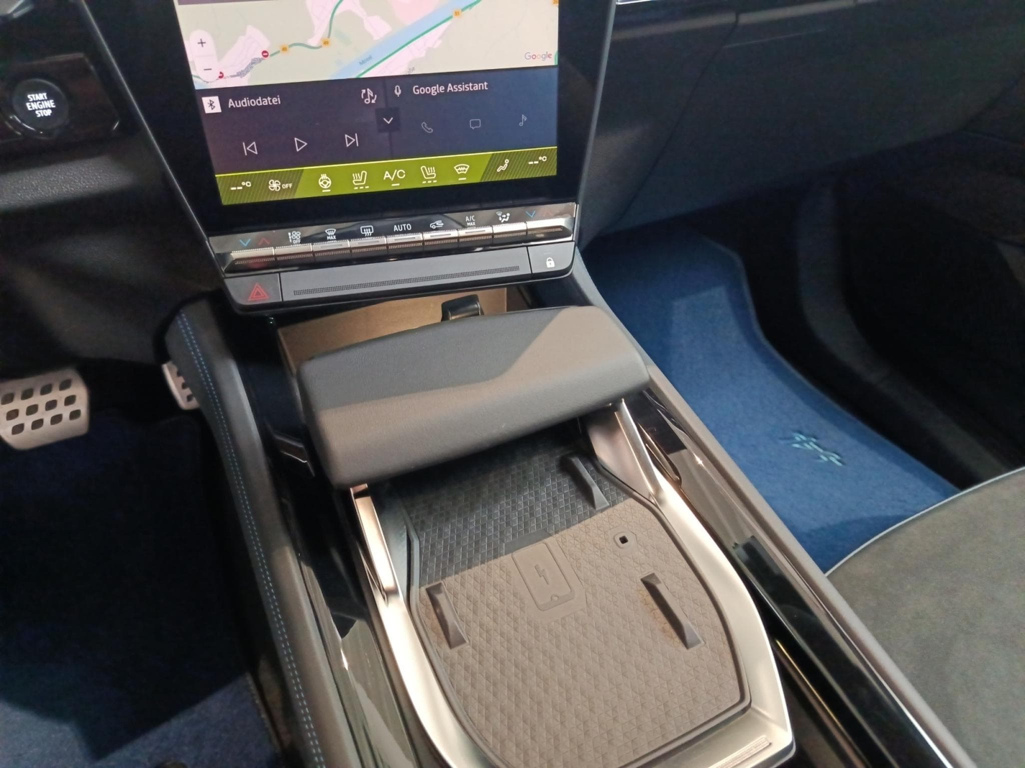 Renault Rafale Esprit Alpine E-Tech Full Hybrid 200 (2025) - Photo 10