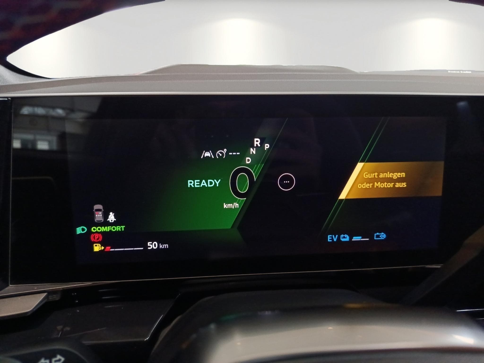 Renault Rafale Esprit Alpine E-Tech Full Hybrid 200 (2025) - Photo 12