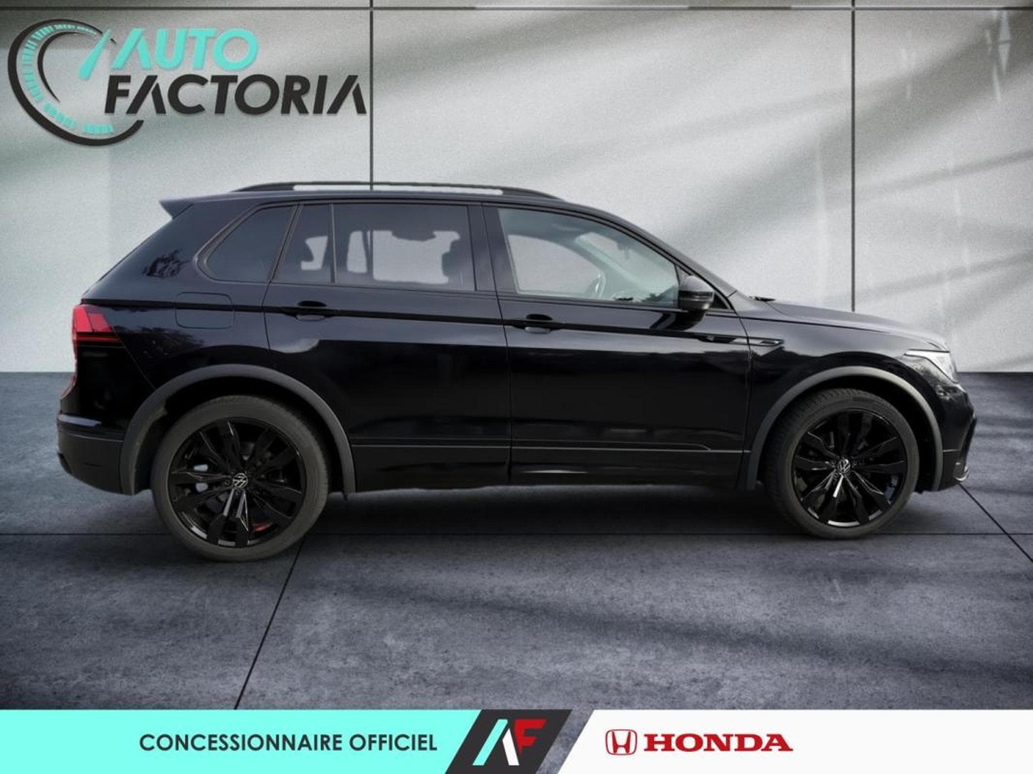 VW Tiguan -37% 2.0 TDI 150Ch R-Line (2024) - Photo 6