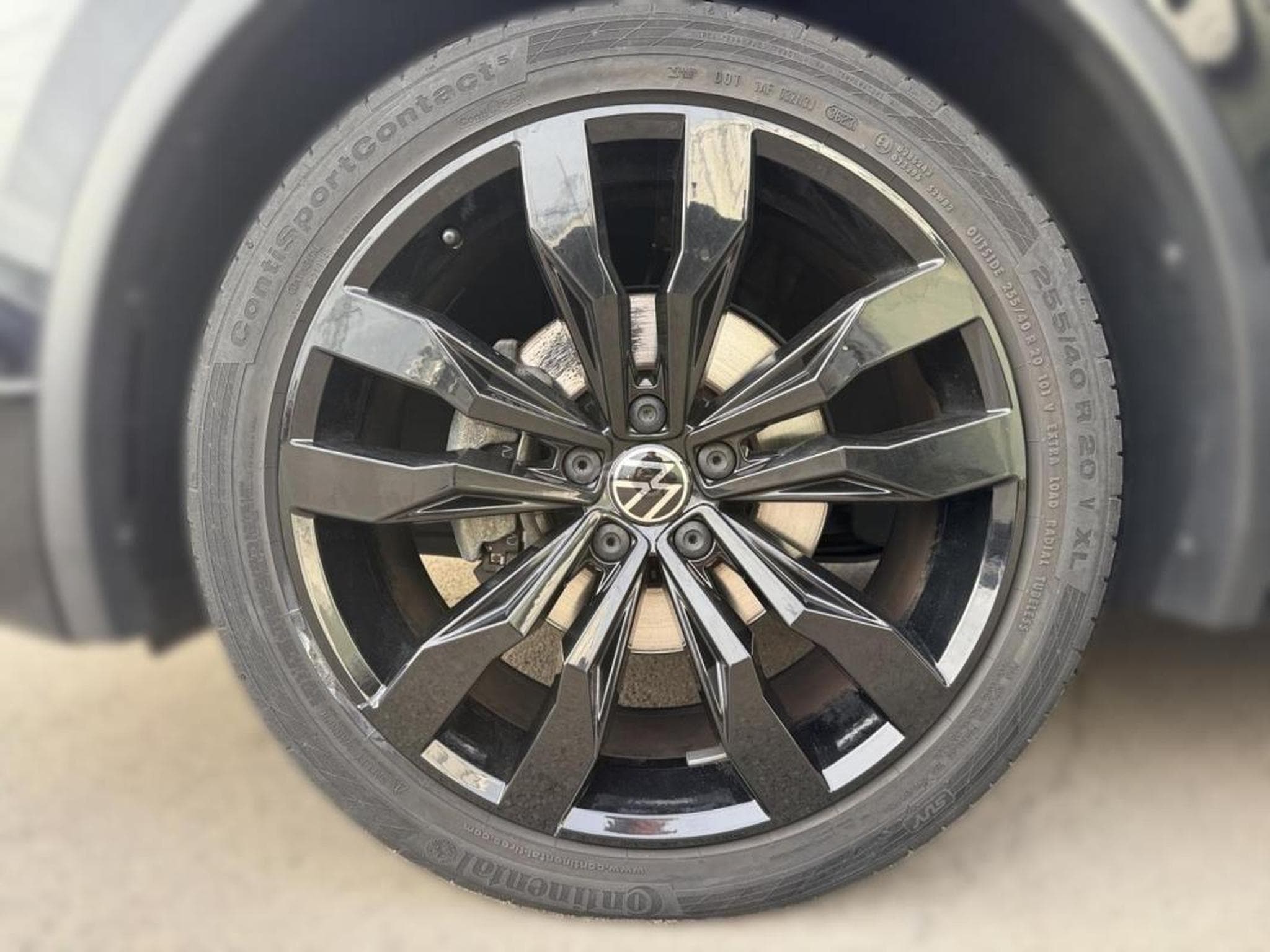 VW Tiguan -37% 2.0 TDI 150Ch R-Line (2024) - Photo 9