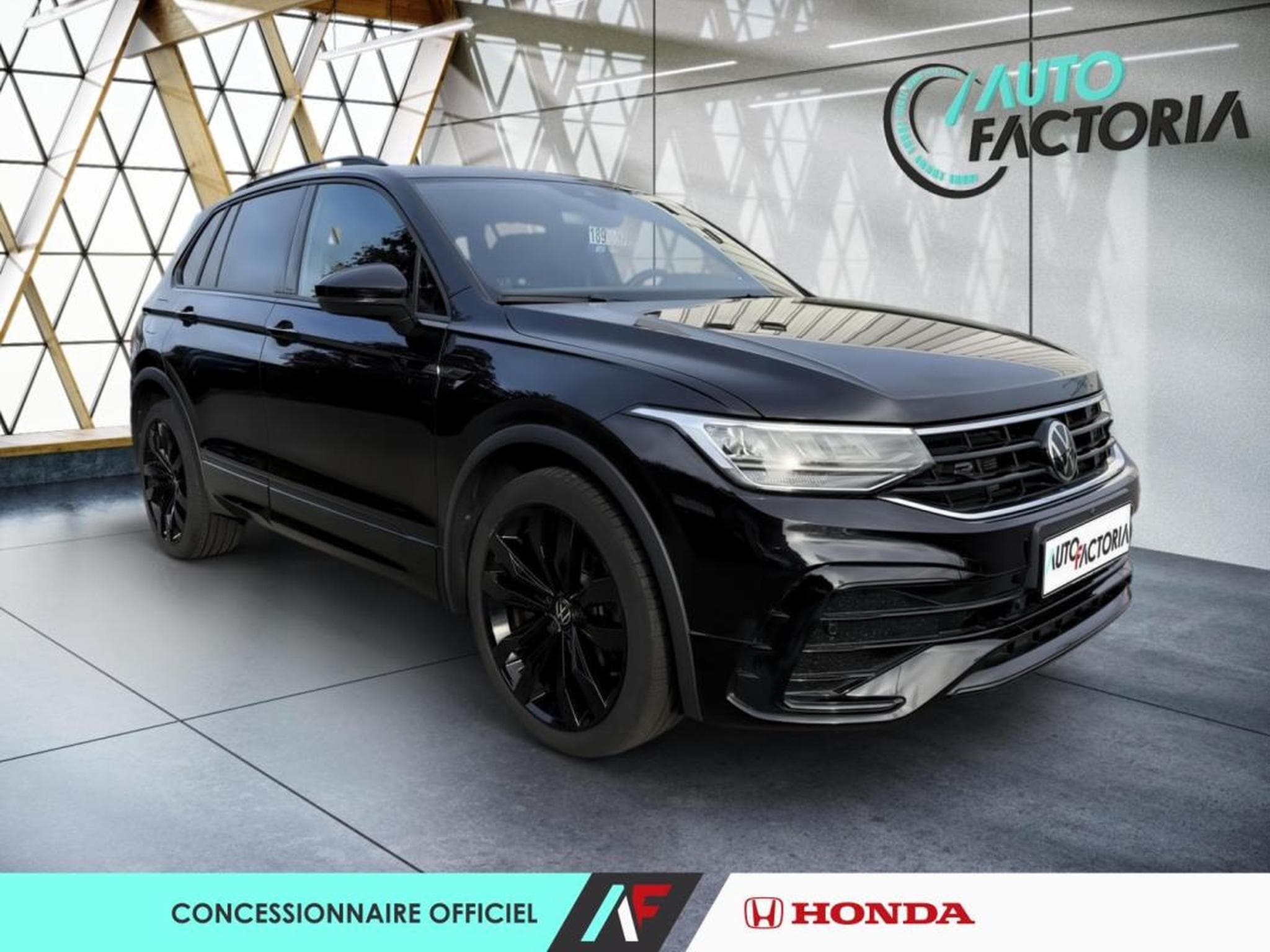VW Tiguan -37% 2.0 TDI 150Ch R-Line (2024) - Photo 7