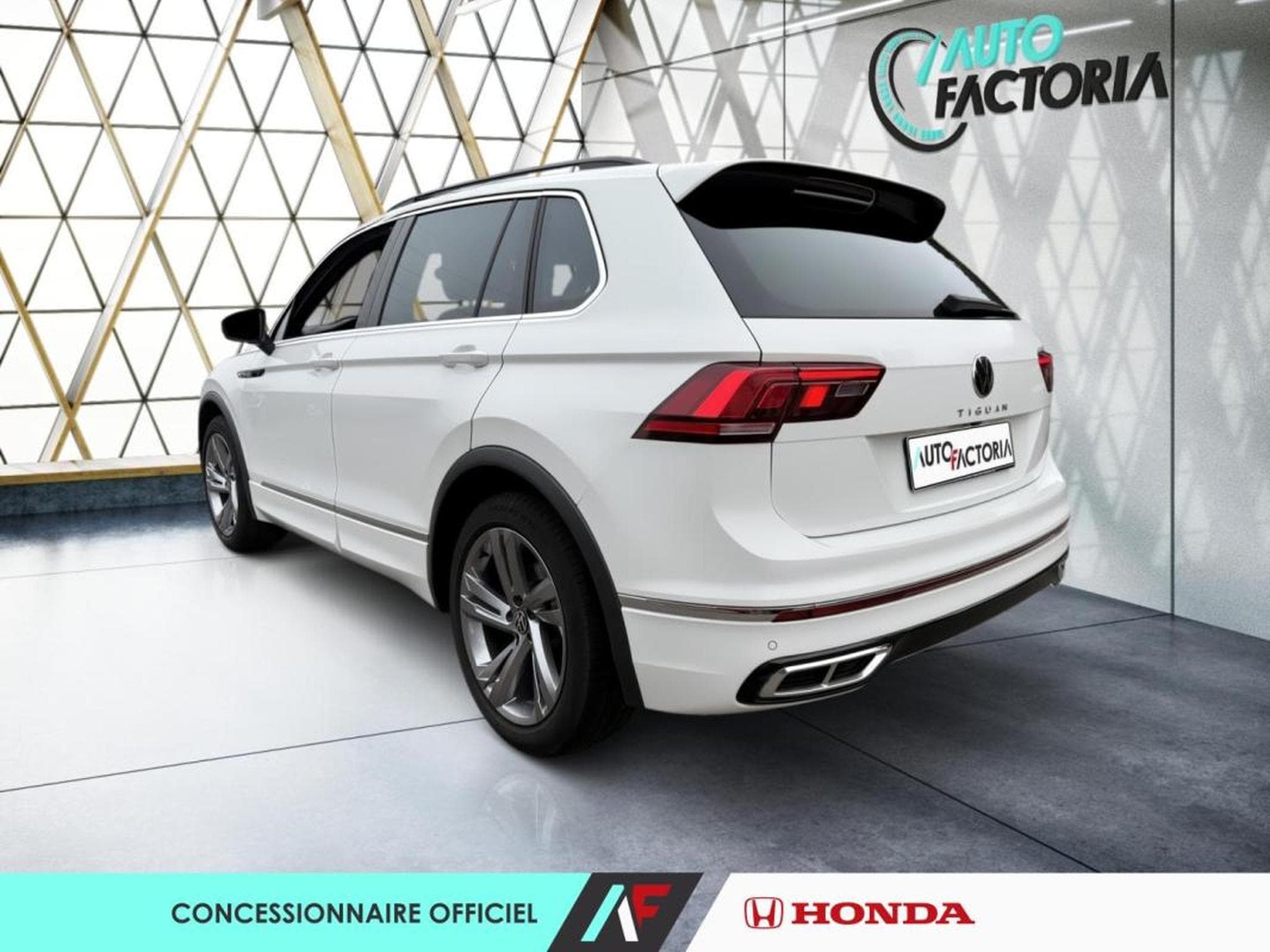 VW Tiguan -35% 1.5 TSI R-Line 150Ch (2024) - Photo 3