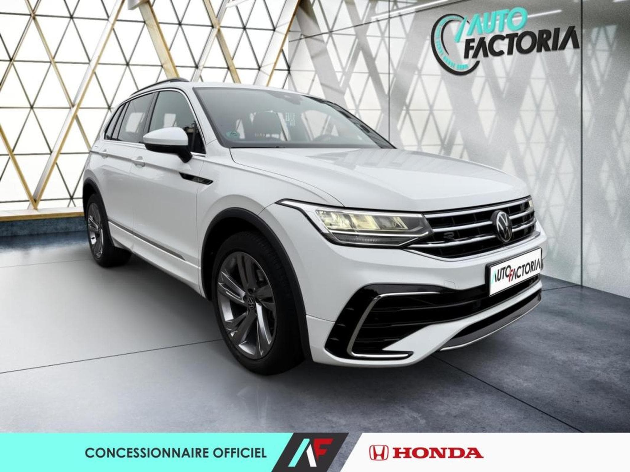 VW Tiguan -35% 1.5 TSI R-Line 150Ch (2024) - Photo 7