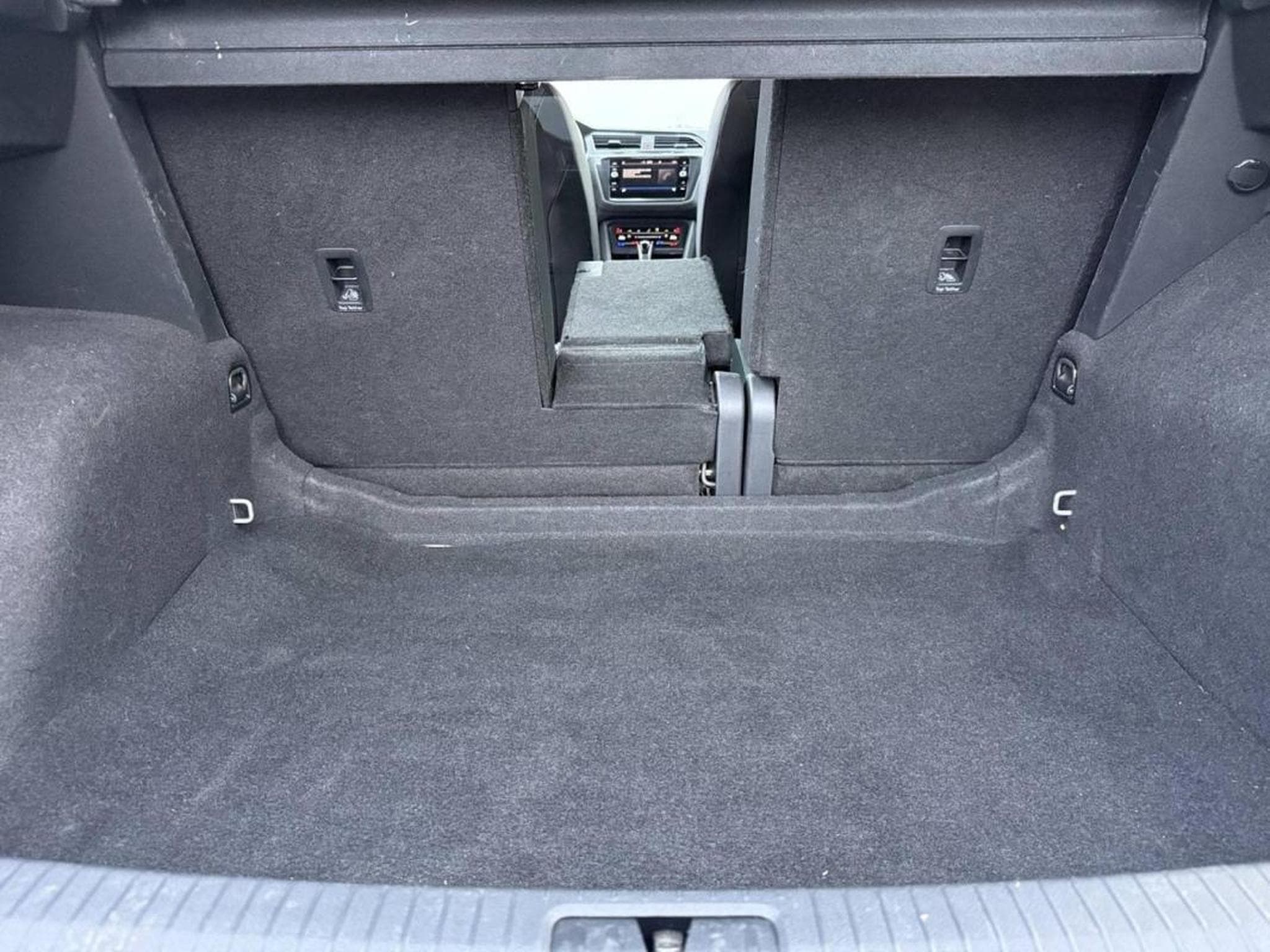 VW Tiguan -35% 1.5 TSI R-Line 150Ch (2024) - Photo 19
