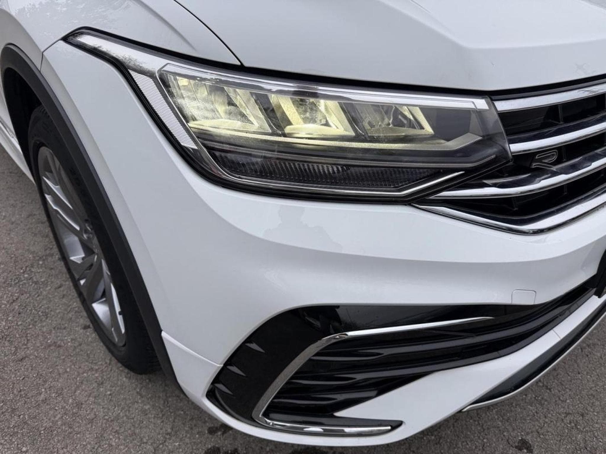 VW Tiguan -35% 1.5 TSI R-Line 150Ch (2024) - Photo 25