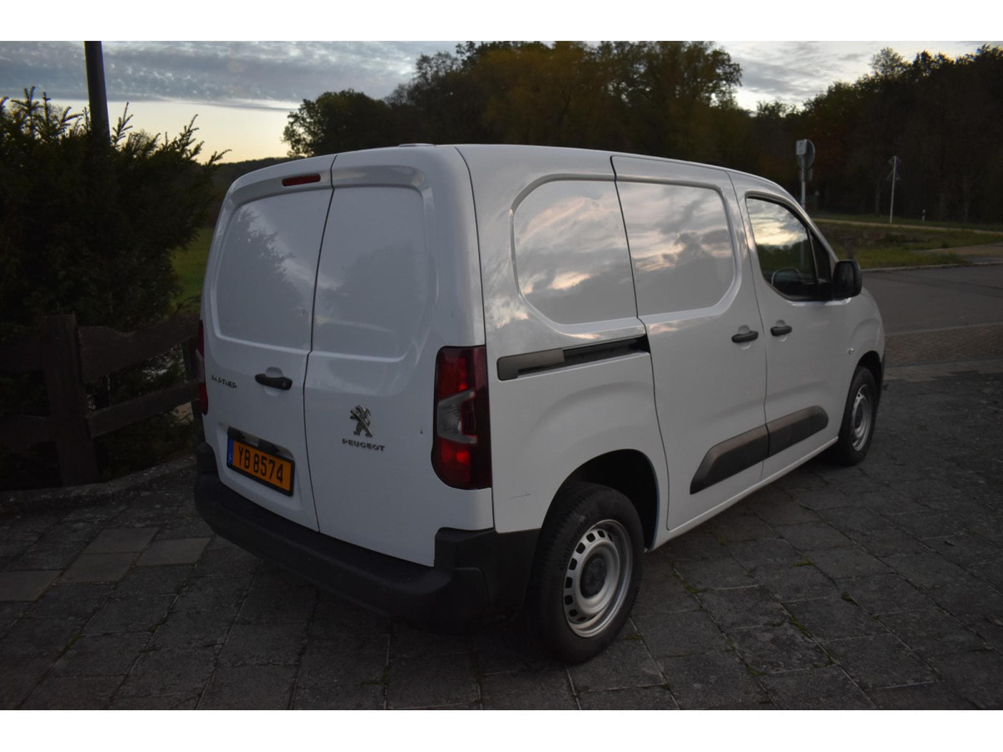 Peugeot Partner 1,5 HDI 100 Airco Très soigné (2021) - Photo 4