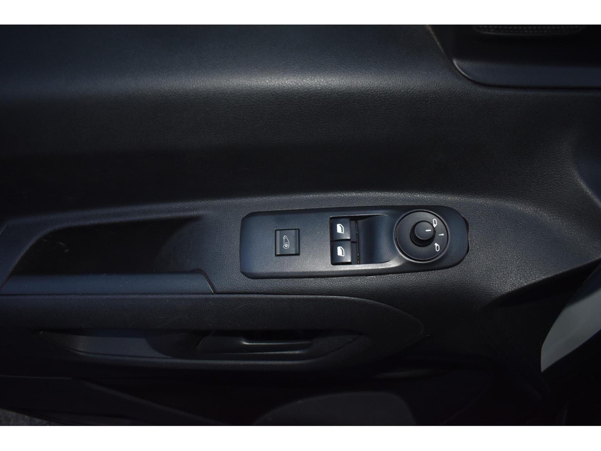Peugeot Partner 1,5 HDI 100 Airco Très soigné (2021) - Photo 11