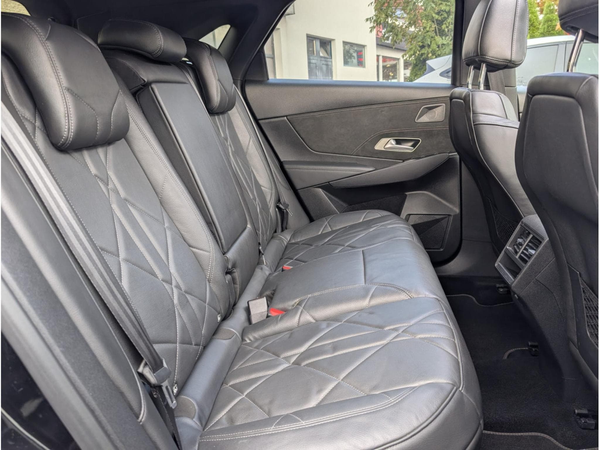 DS Automobiles DS7 CROSSBACK E-TENSE 4X4 (2020) - Photo 10