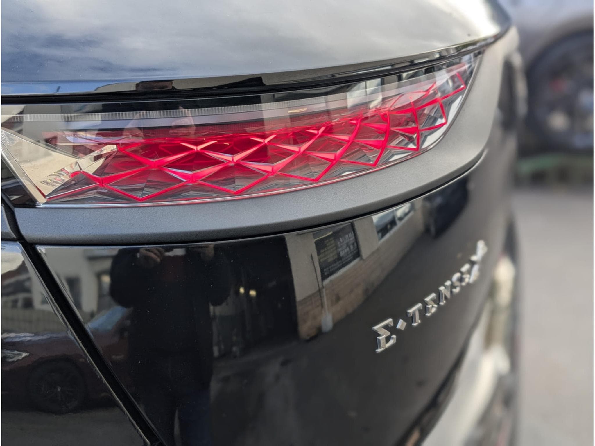 DS Automobiles DS7 CROSSBACK E-TENSE 4X4 (2020) - Photo 14