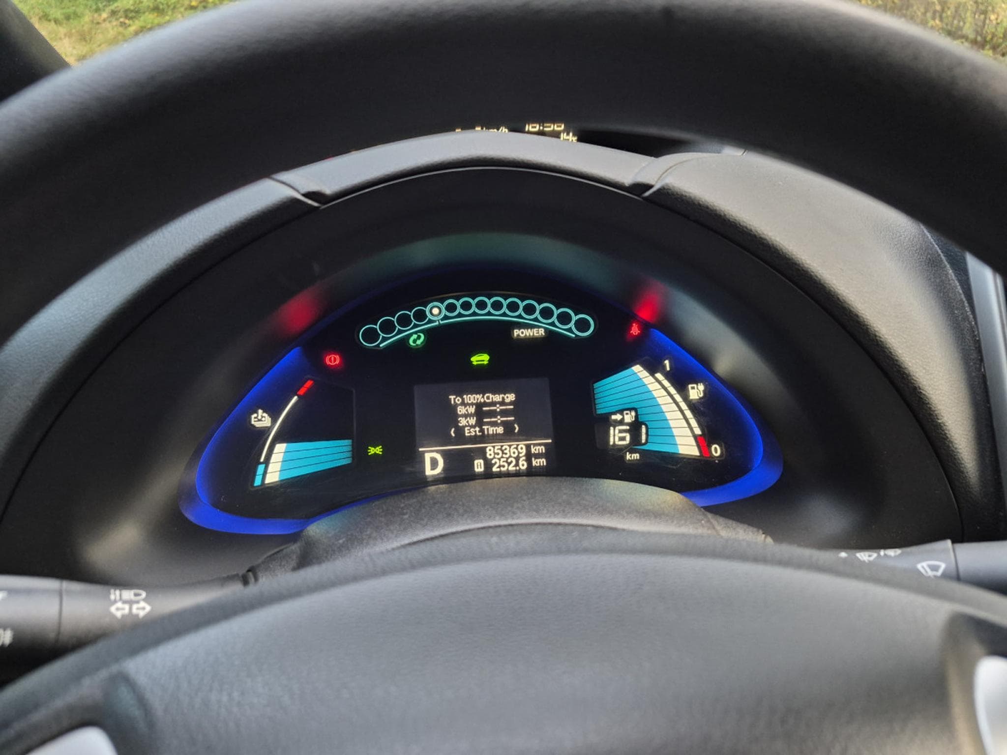 Nissan Leaf e 30 kW Batterie (2017) - Photo 6