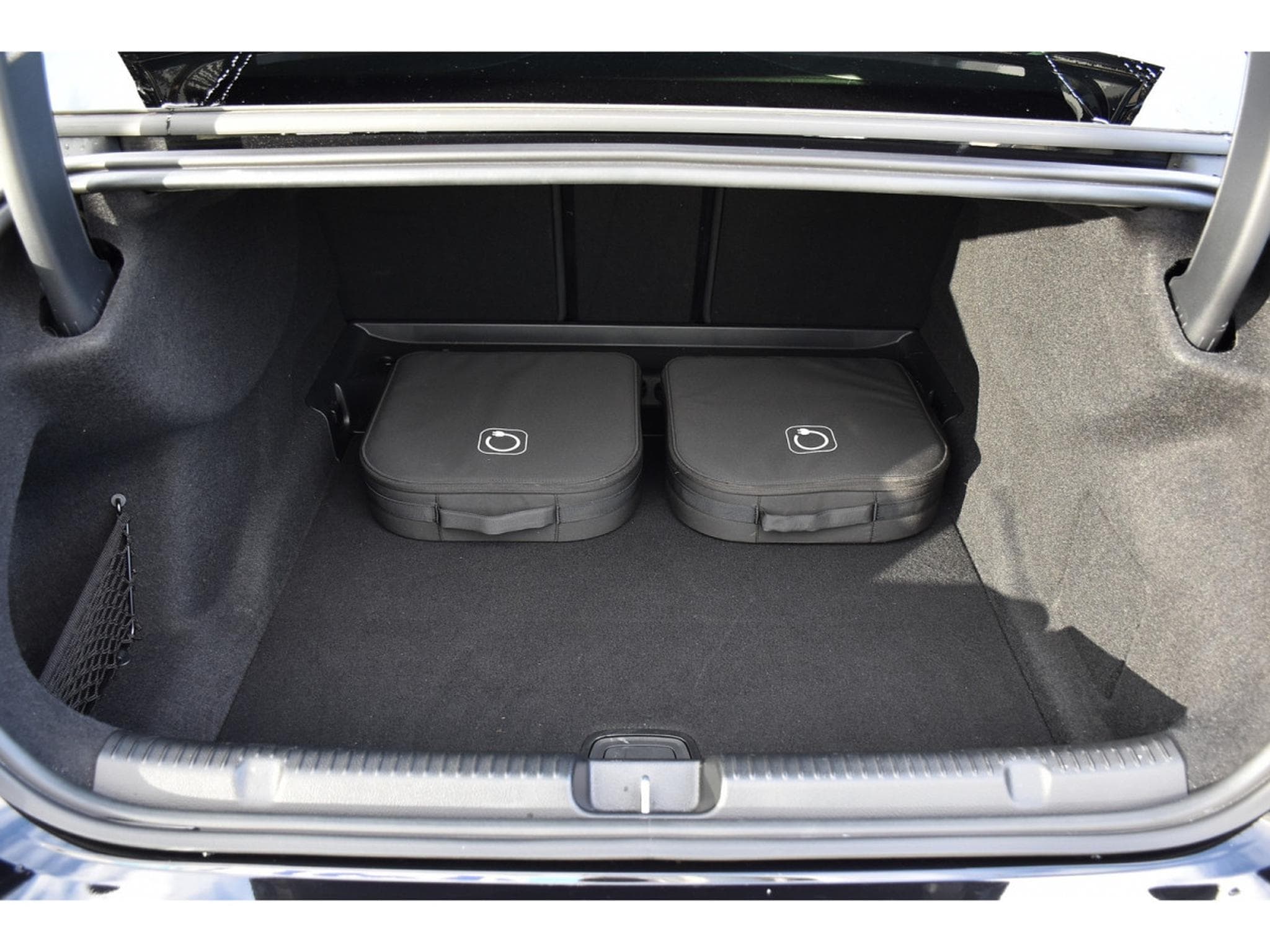 Mercedes EQE 300 AMG Line AIRMATIC DISTR CUIR MEMO PANO BURMESTER CAM360 (2025) - Photo 25