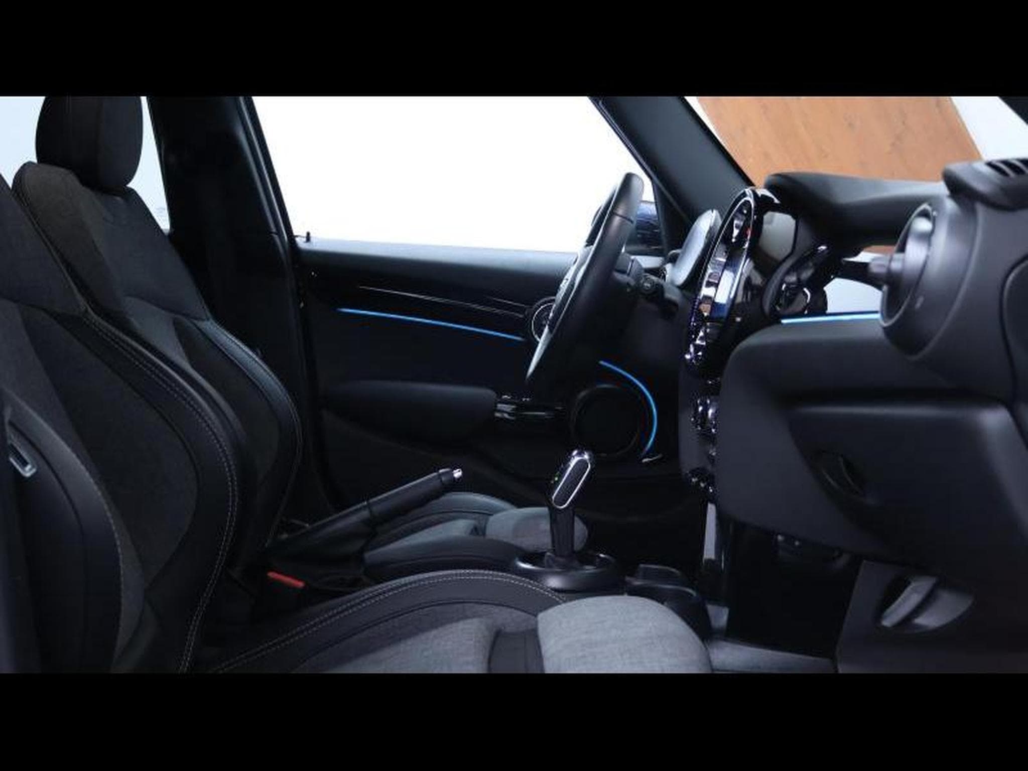 MINI Cooper 1.6 136 hatch auto (2024) - Foto 10