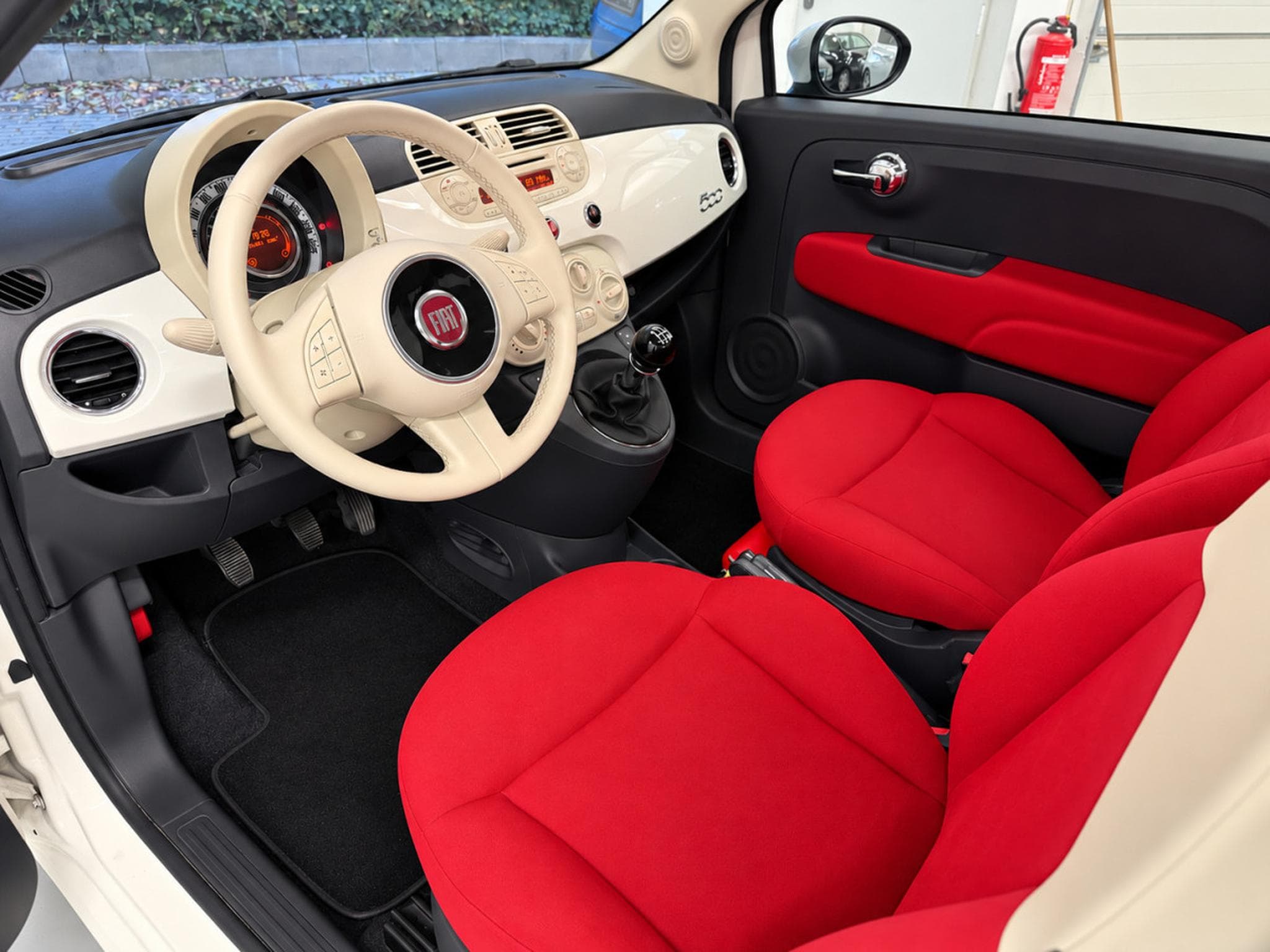 Fiat 500 1.2 8v Lounge Pano (2012) - Photo 4