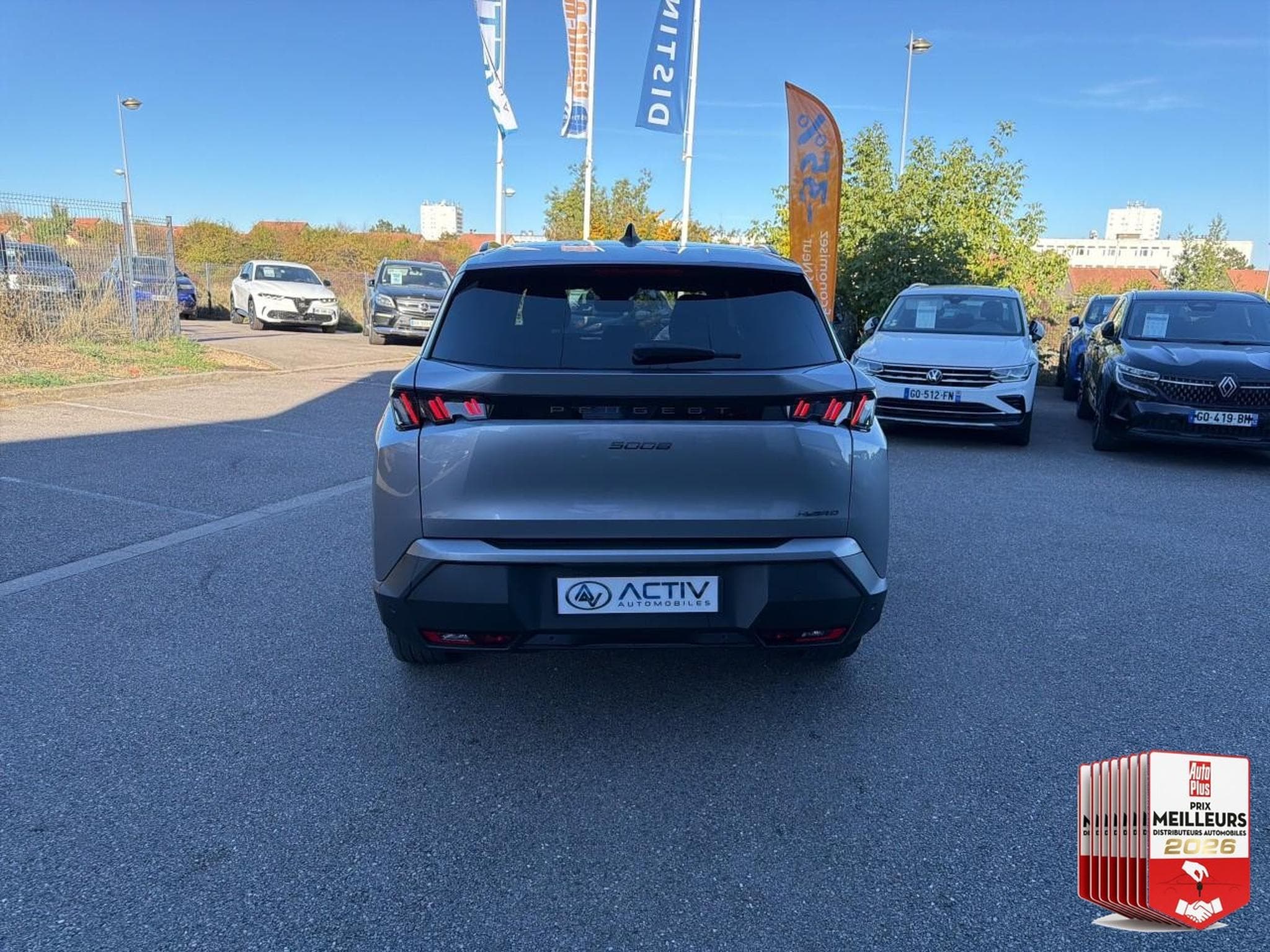 Peugeot 5008 HYBRID 145 ALLURE E-DCS6 (2025) - Photo 12