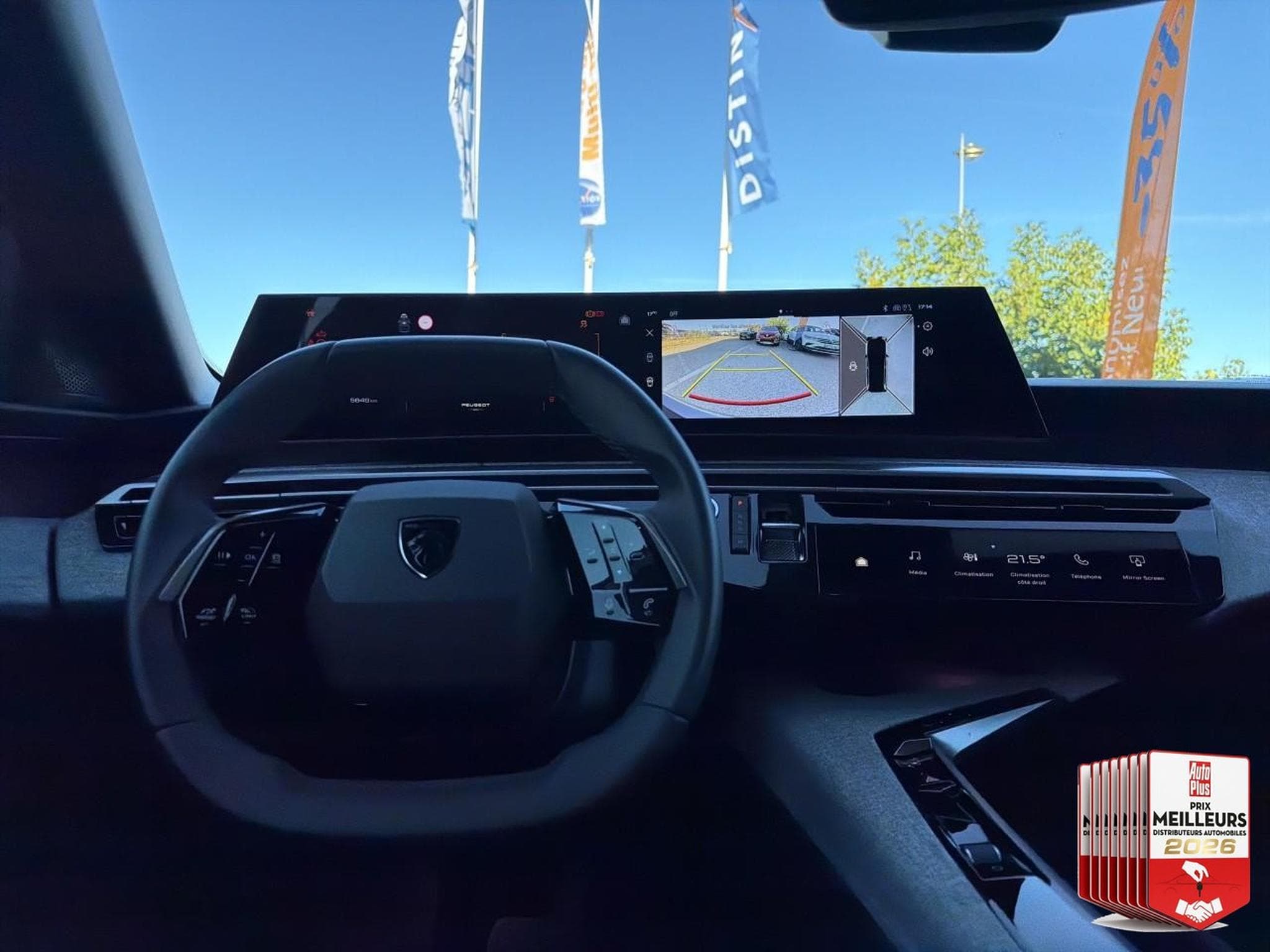 Peugeot 5008 HYBRID 145 ALLURE E-DCS6 (2025) - Photo 16
