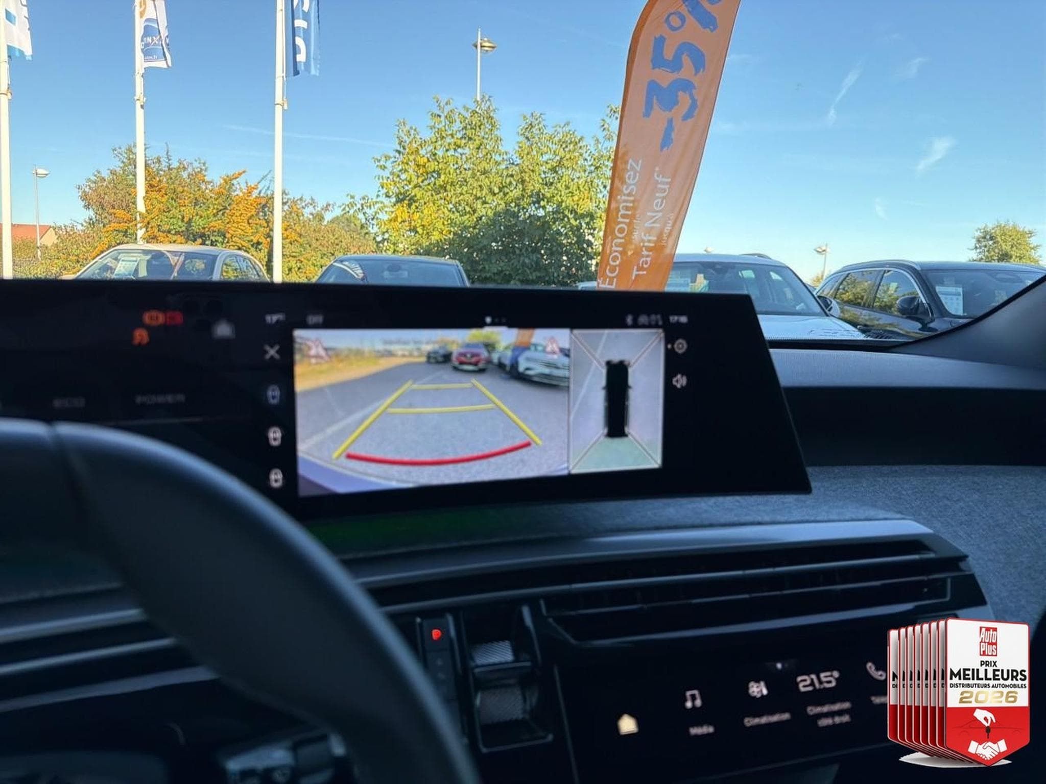 Peugeot 5008 HYBRID 145 ALLURE E-DCS6 (2025) - Photo 32