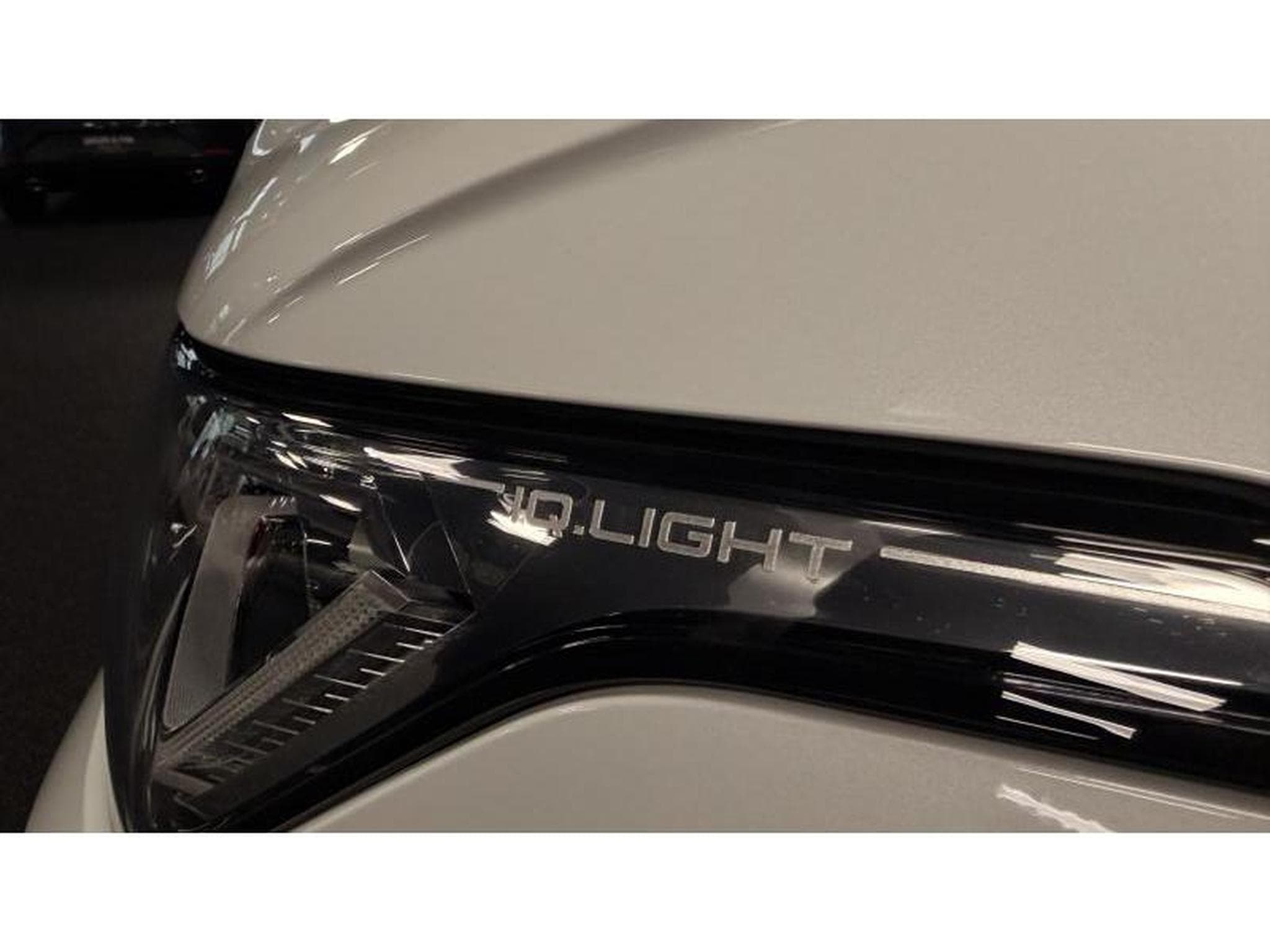 VW Tiguan R-LINE 1.4 HYBRID (2021) - Photo 5