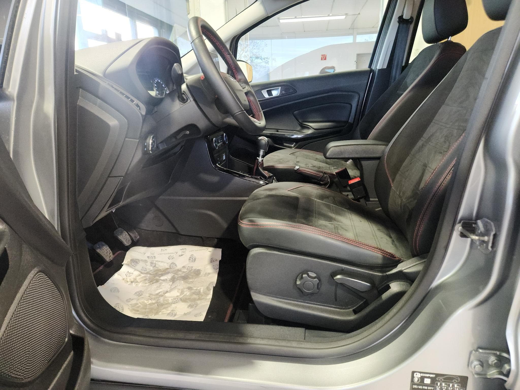 Ford EcoSport 1.0 EcoBoost ST-LINE (2022) - Photo 6
