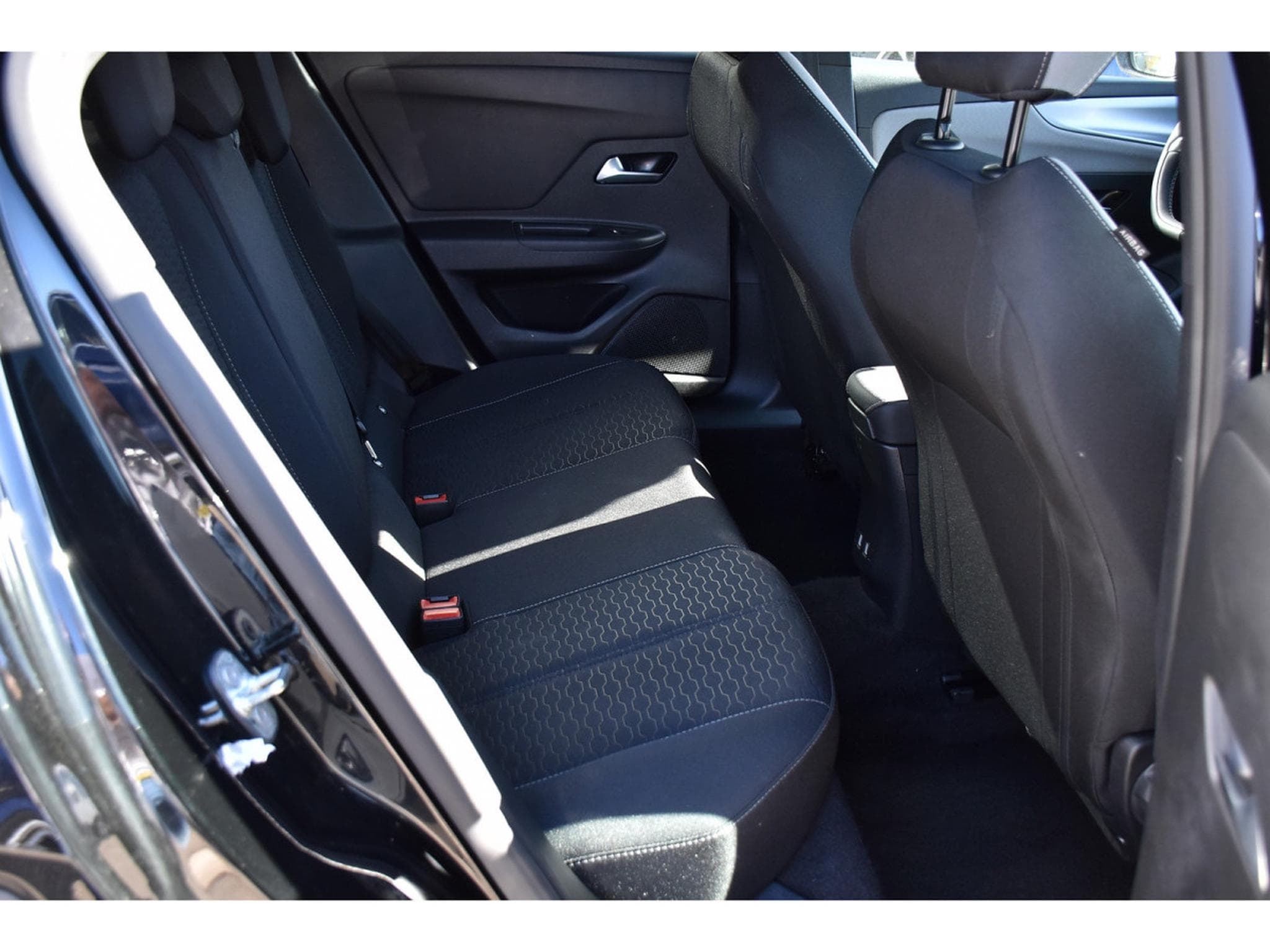 Opel Mokka 1.2 Turbo MHEV 145 Edition e-DCT6 ACC SIDE GPS CAM 1° MAIN (2025) - Foto 8