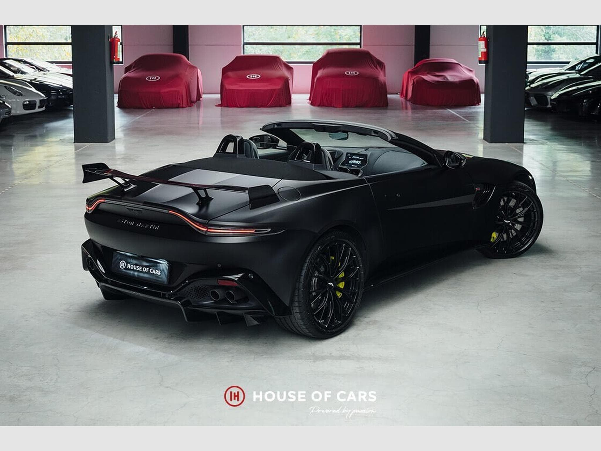 Aston-Martin V8 Vantage ROADSTER F1 EDITION 1 OF 132EX* (2022) - Photo 7