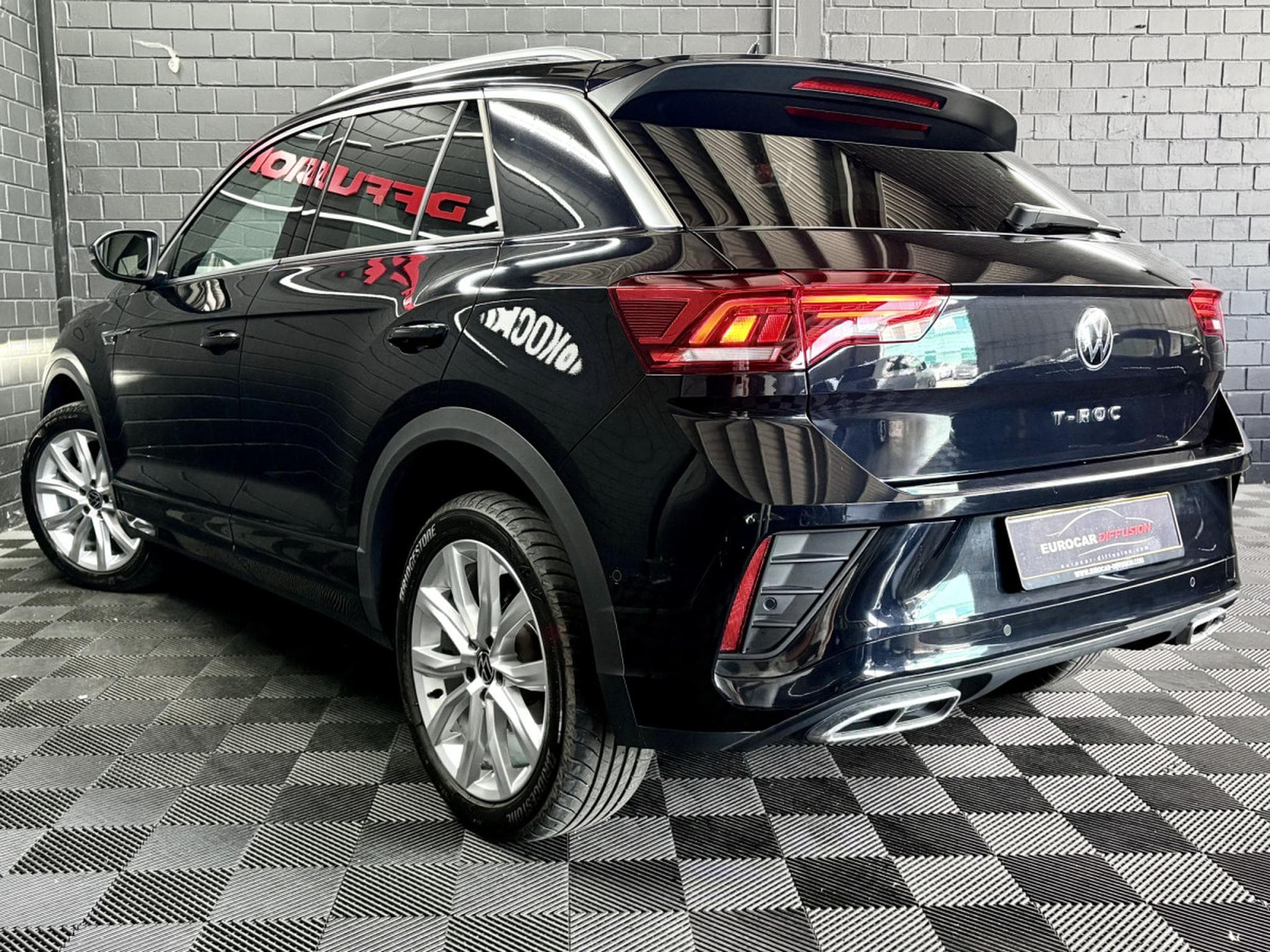 VW T-Roc R-Line Edition 1.5 TSI 150 CV DSG7 *ACC* CAM * HAYON * (2025) - Foto 4