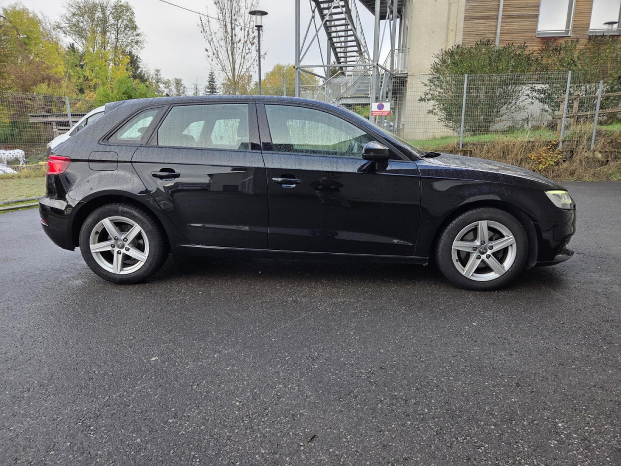 Audi A3 Sportback 30 Tdi 116 CV Garantie 12 Mois (2019) - Photo 7