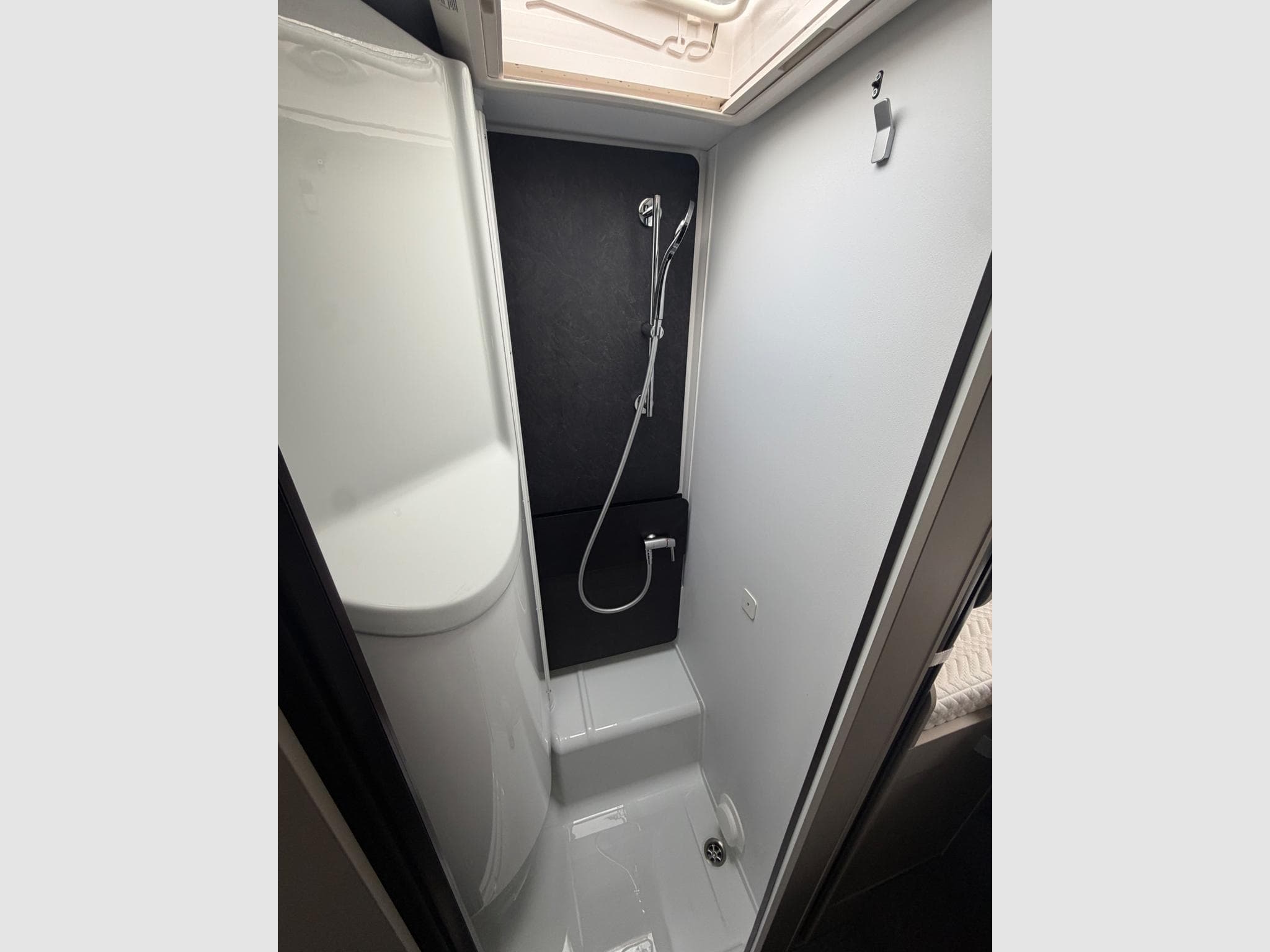 Adria Compact Supreme DL (2026) - Photo 9