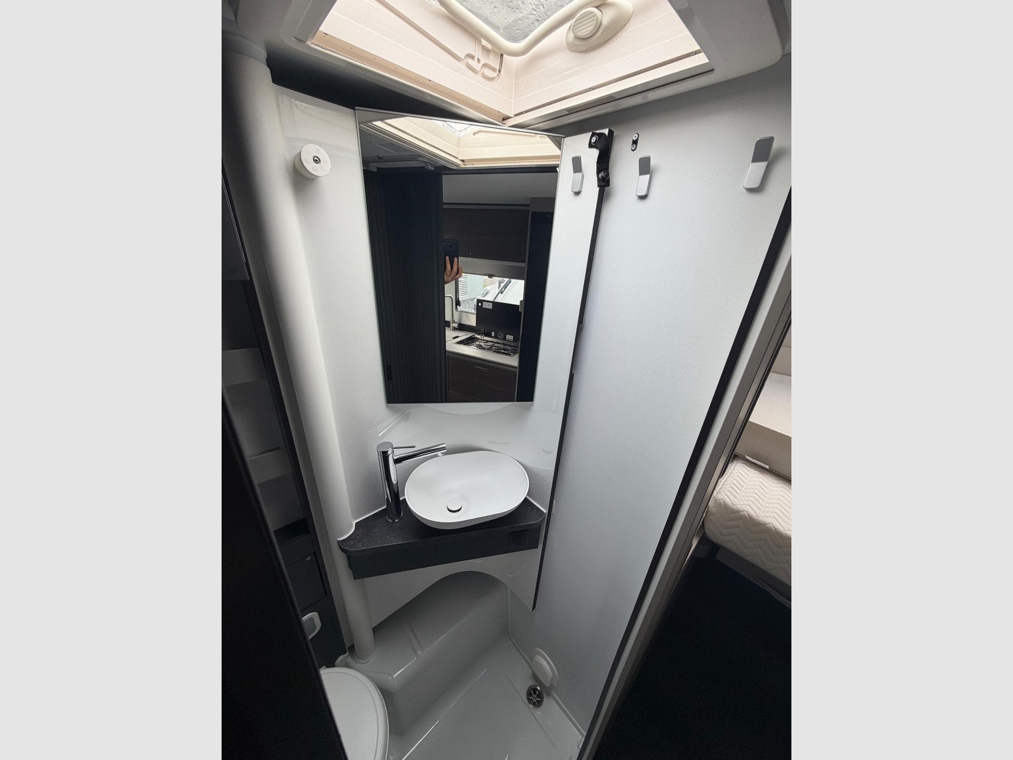 Adria Compact Supreme DL (2026) - Photo 7