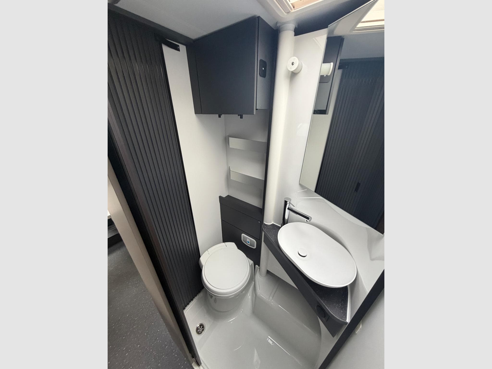 Adria Compact Supreme DL (2026) - Photo 8