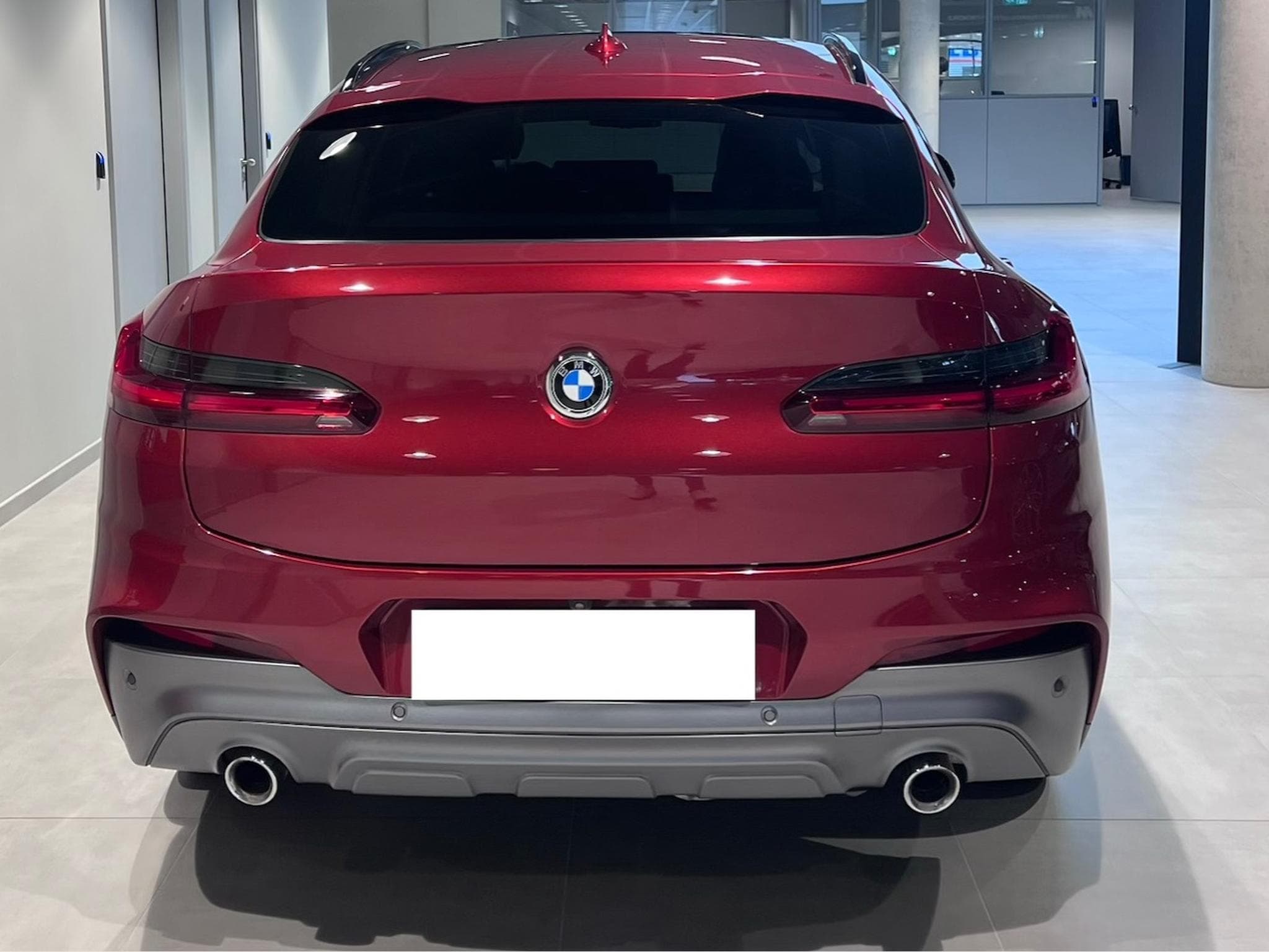 BMW X4M (2018) - Photo 2