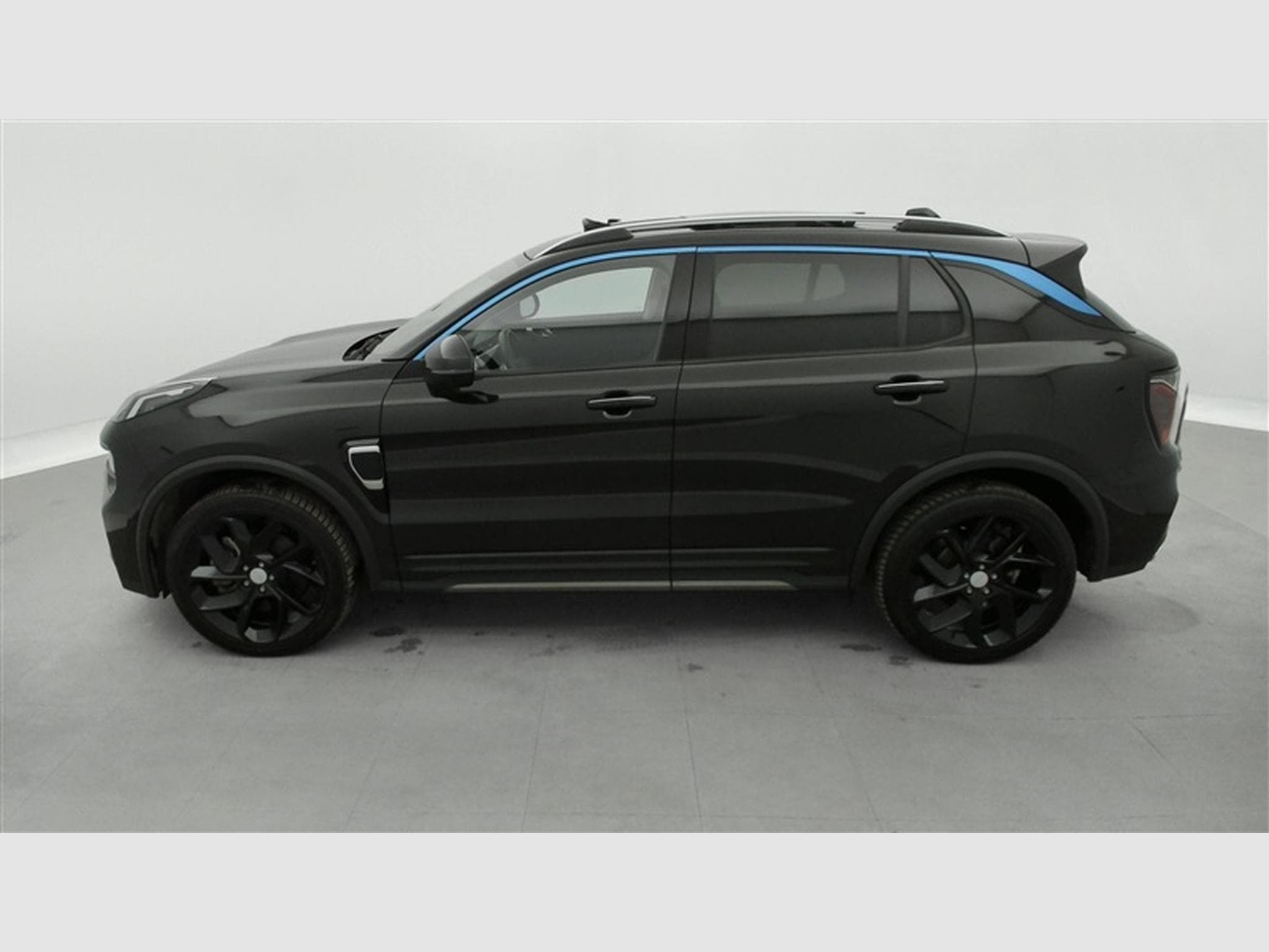 Lynk & Co 01 PHEV 1.5 Turbo 360°/CARPLAY/PANO (2023) - Photo 3