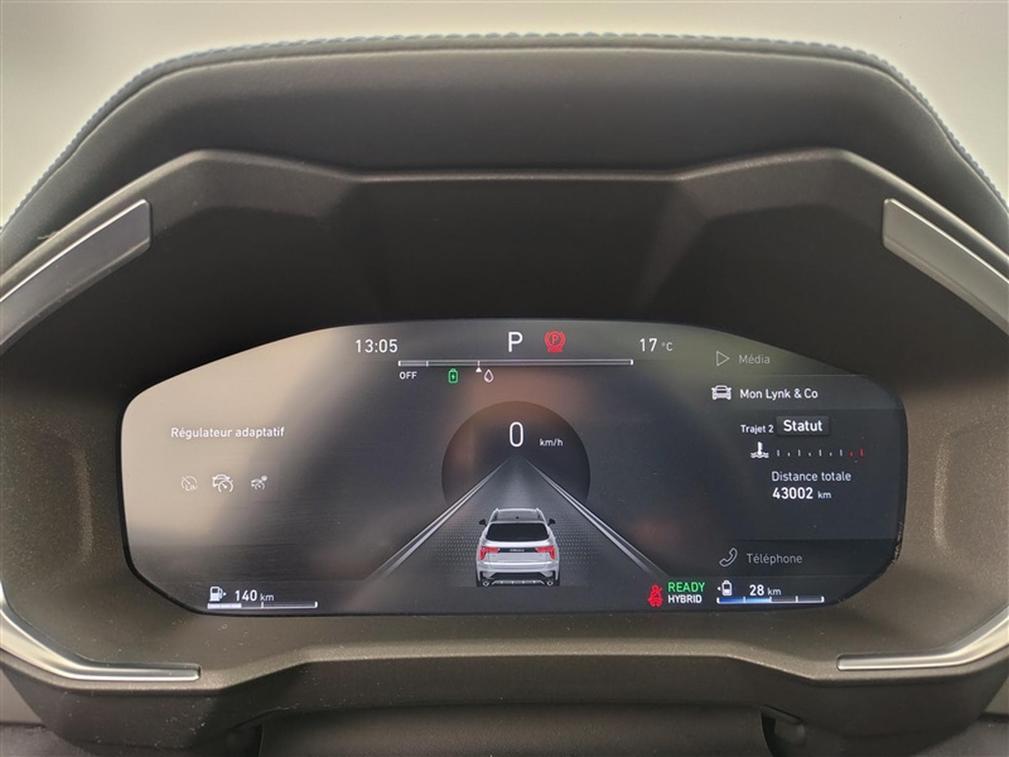 Lynk & Co 01 PHEV 1.5 Turbo 360°/CARPLAY/PANO (2023) - Photo 10