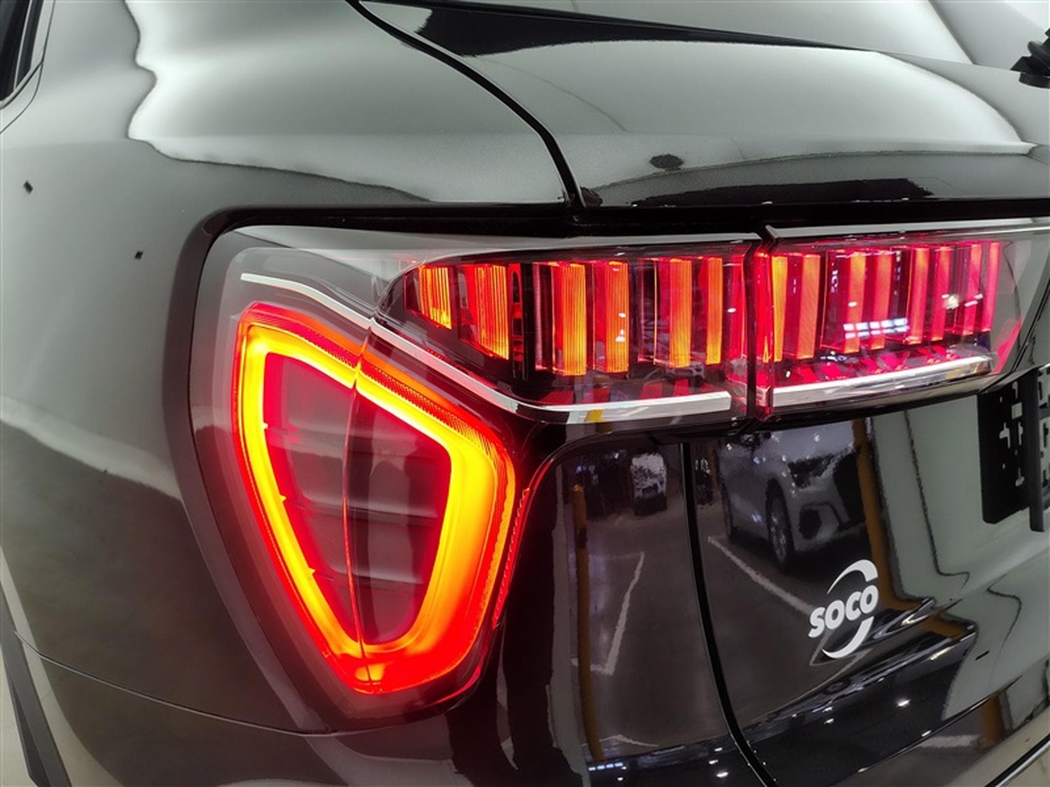 Lynk & Co 01 PHEV 1.5 Turbo 360°/CARPLAY/PANO (2023) - Photo 16