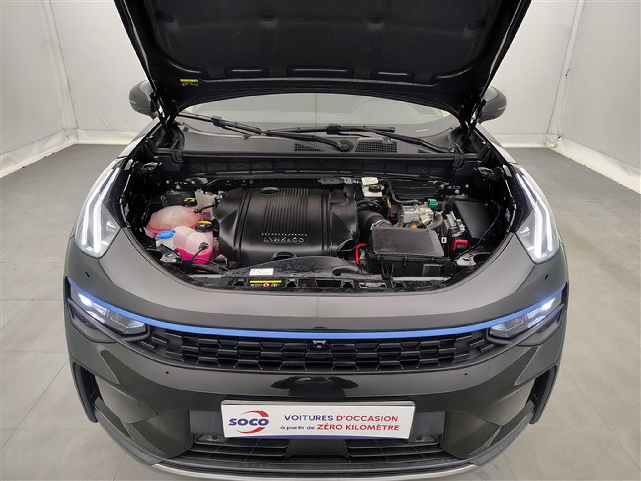 Lynk & Co 01 PHEV 1.5 Turbo 360°/CARPLAY/PANO (2023) - Photo 21
