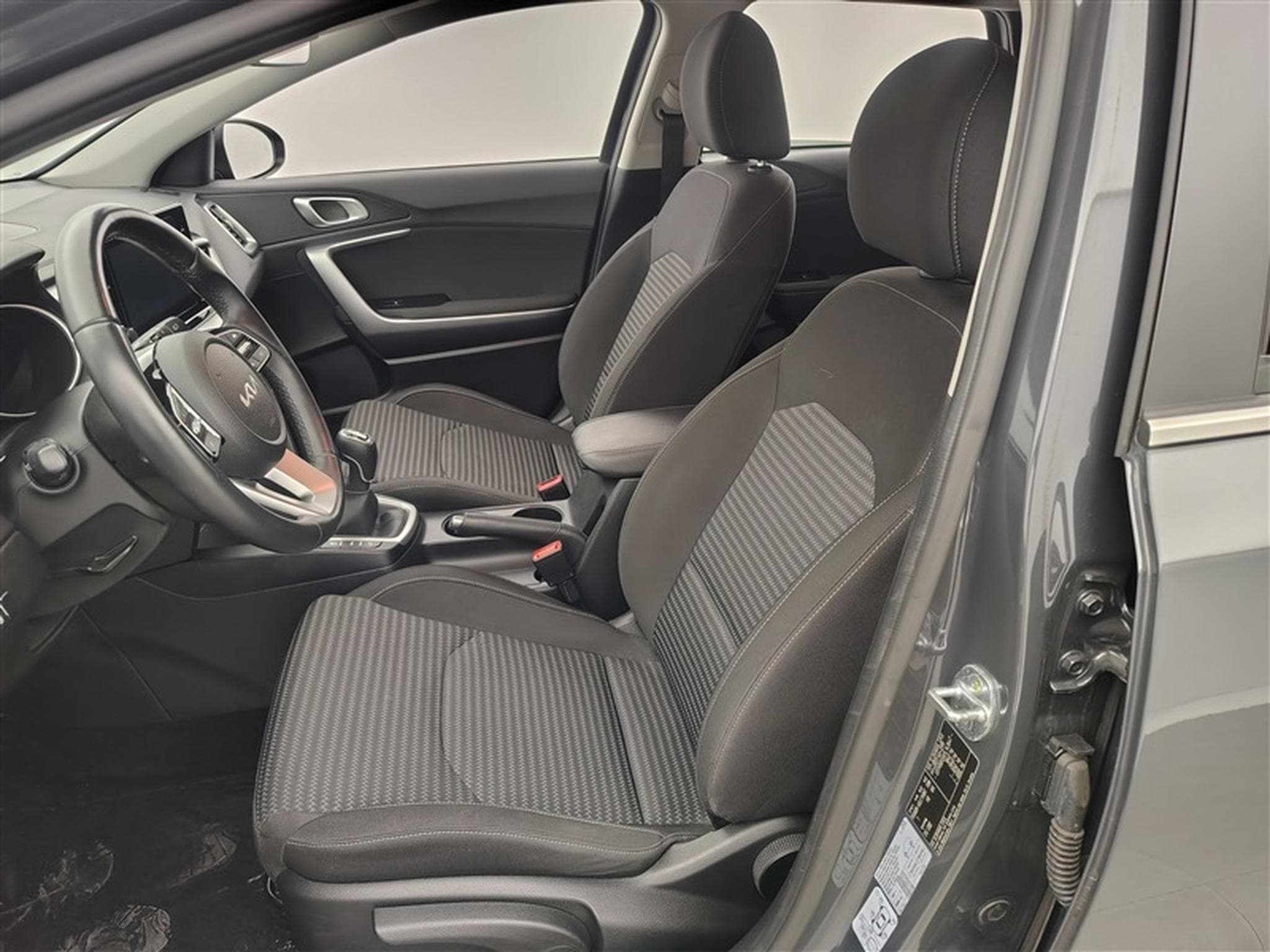 Kia Ceed Sw 1.0 T-GDi 100cv Must APPLECARPLAY / CAMERA / JA 16" (2023) - Photo 7