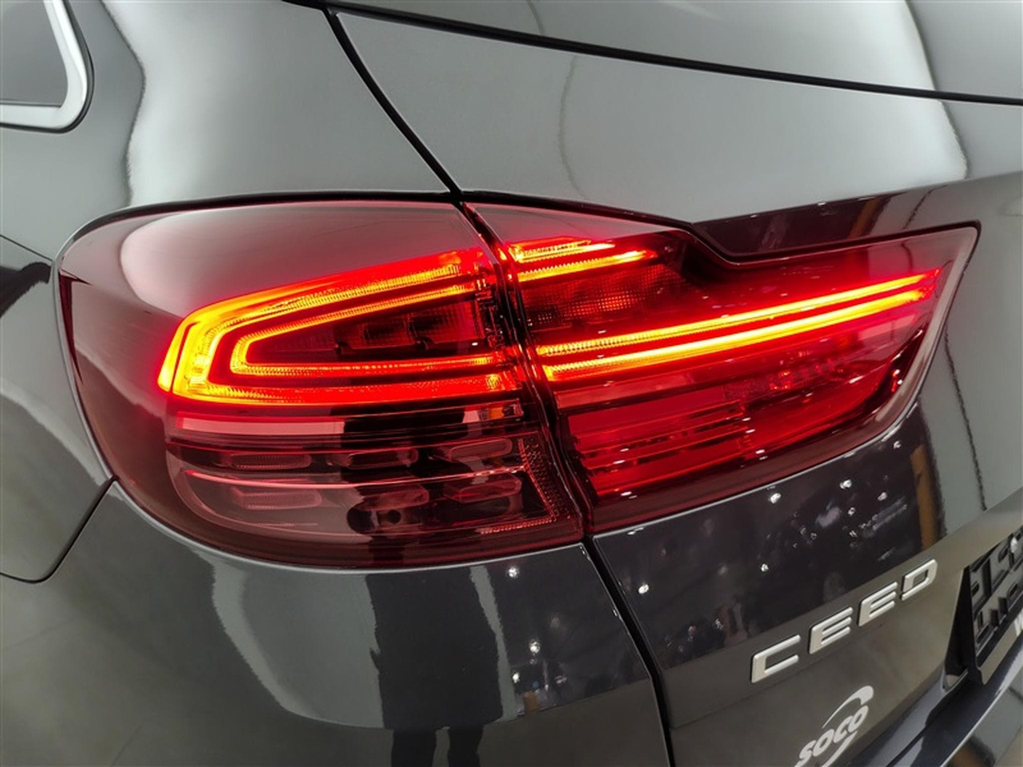 Kia Ceed Sw 1.0 T-GDi 100cv Must APPLECARPLAY / CAMERA / JA 16" (2023) - Photo 16