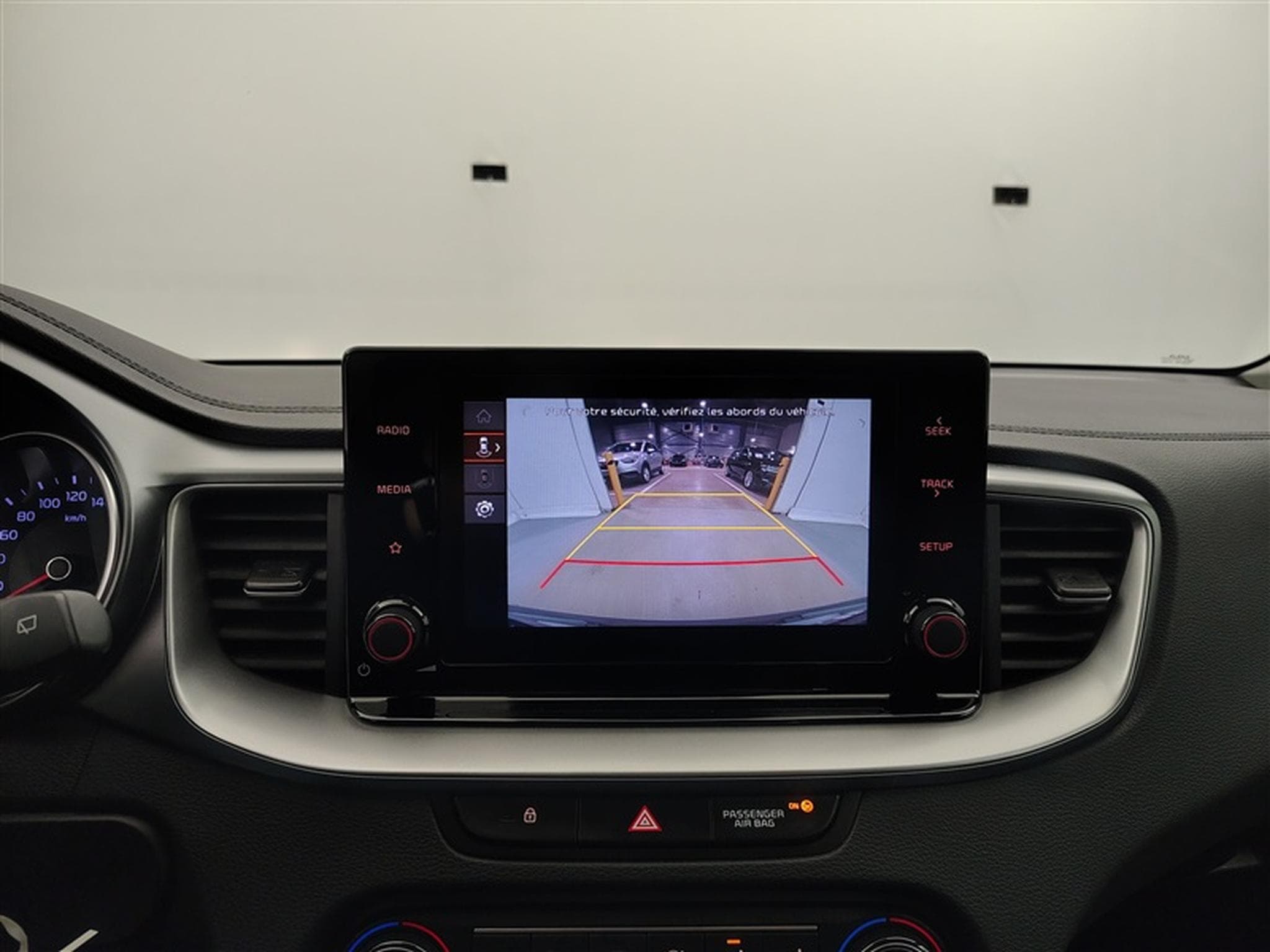 Kia Ceed Sw 1.0 T-GDi 100cv Must APPLECARPLAY / CAMERA / JA 16" (2023) - Photo 18