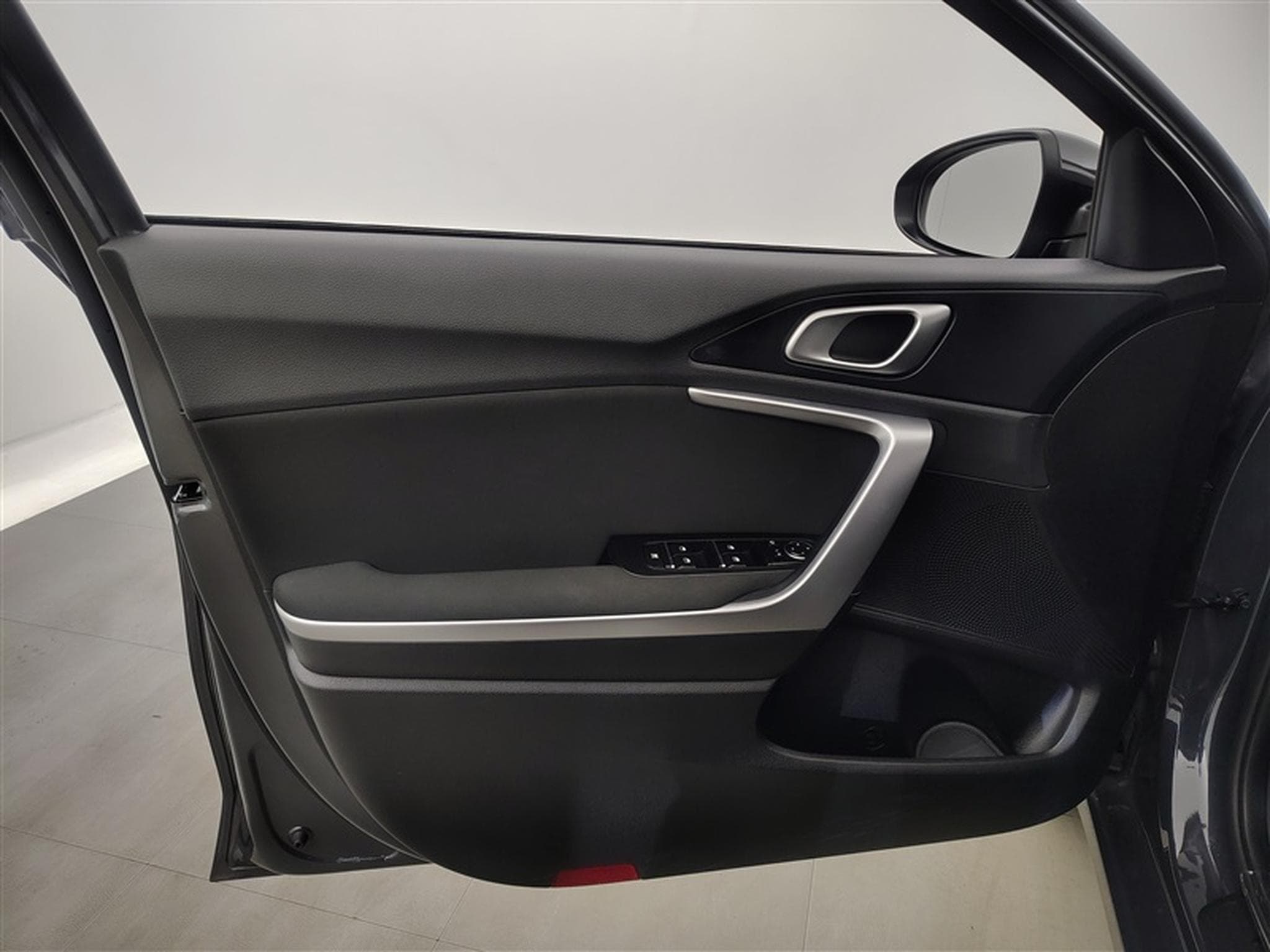 Kia Ceed Sw 1.0 T-GDi 100cv Must APPLECARPLAY / CAMERA / JA 16" (2023) - Photo 17