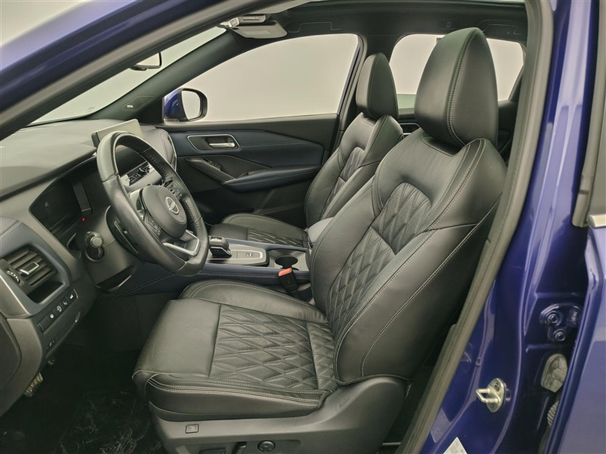 Nissan Qashqai 1.3 DIG-T MHEV X-Tronic Tekna NAVI / FULL LED / CUIR / PANO (2023) - Photo 7