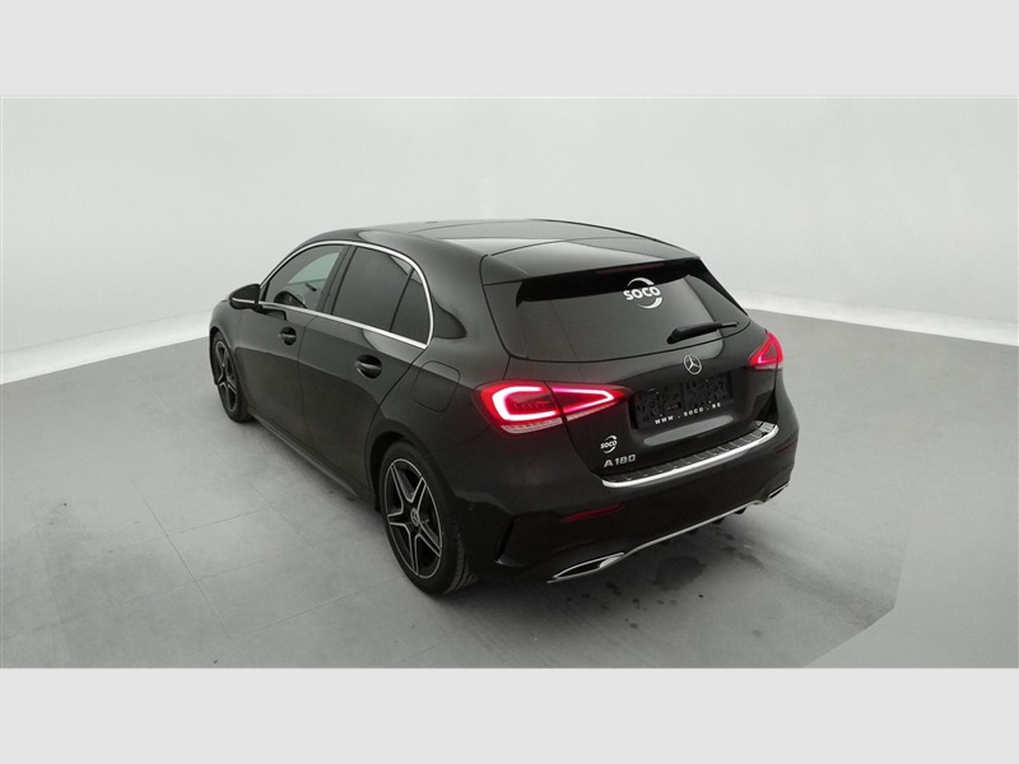 Mercedes A 180 AMG-Line Toit Pano / Navi / Led / ... (2020) - Photo 2