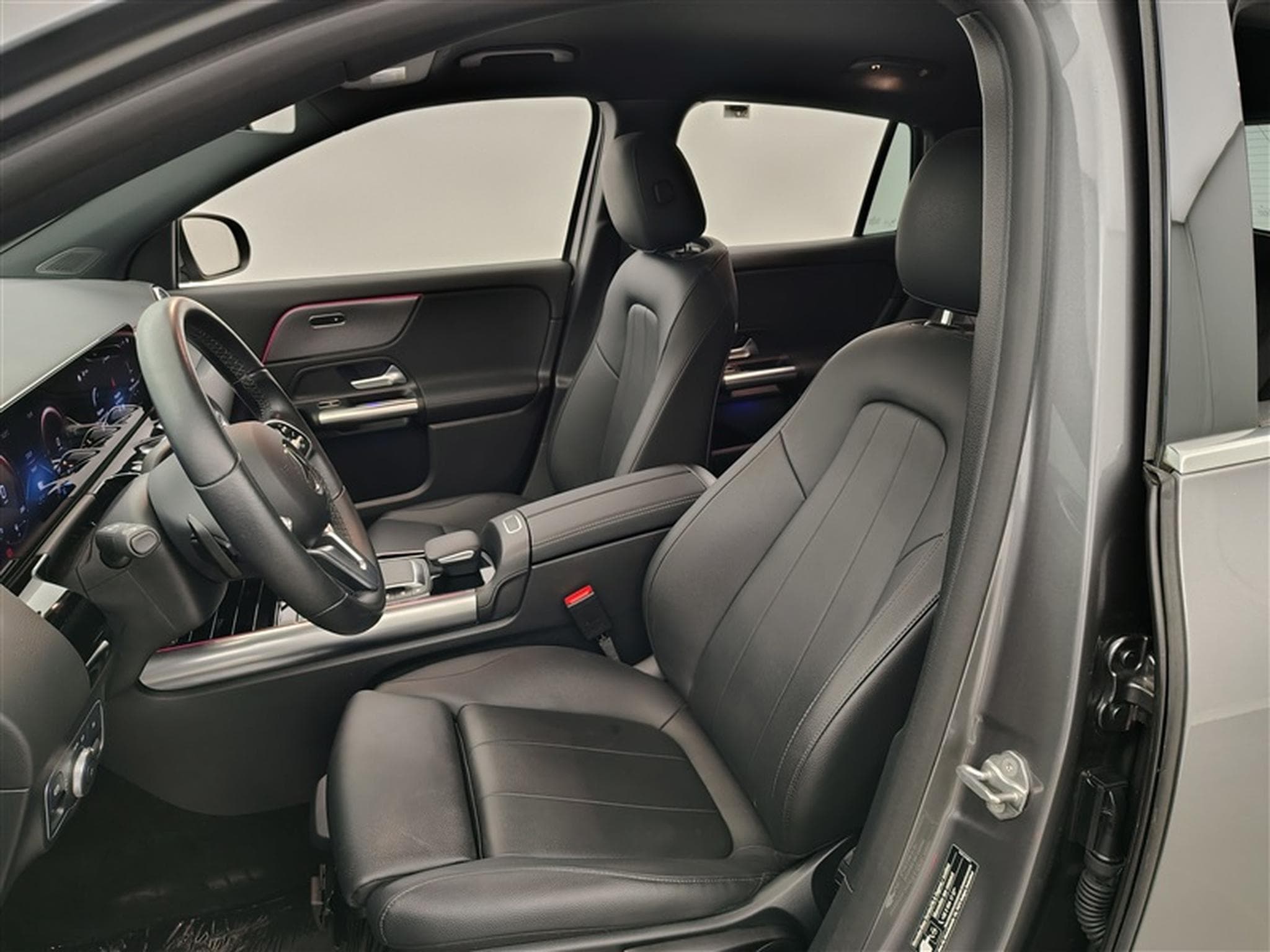 Mercedes GLA 250 e PHEV Luxury Line  Cuir / Navi / Led (2022) - Photo 7
