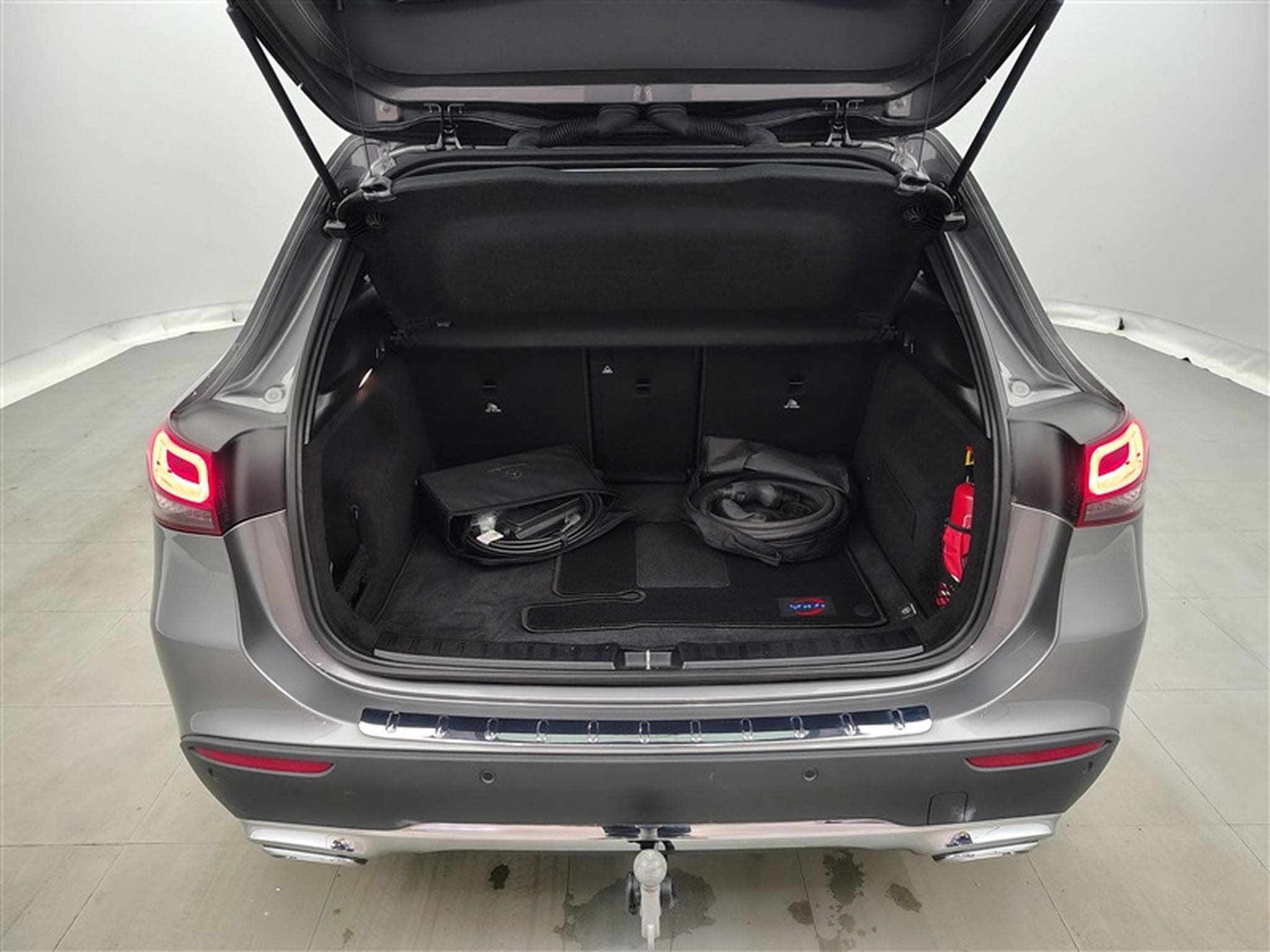 Mercedes GLA 250 e PHEV Luxury Line  Cuir / Navi / Led (2022) - Photo 14