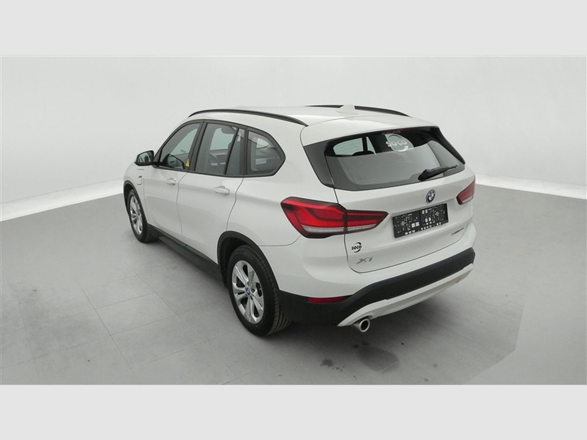 BMW X1 PHEV 1.5iA xDrive25e NAVI / FULL LED / CARPLAY (2022) - Photo 2