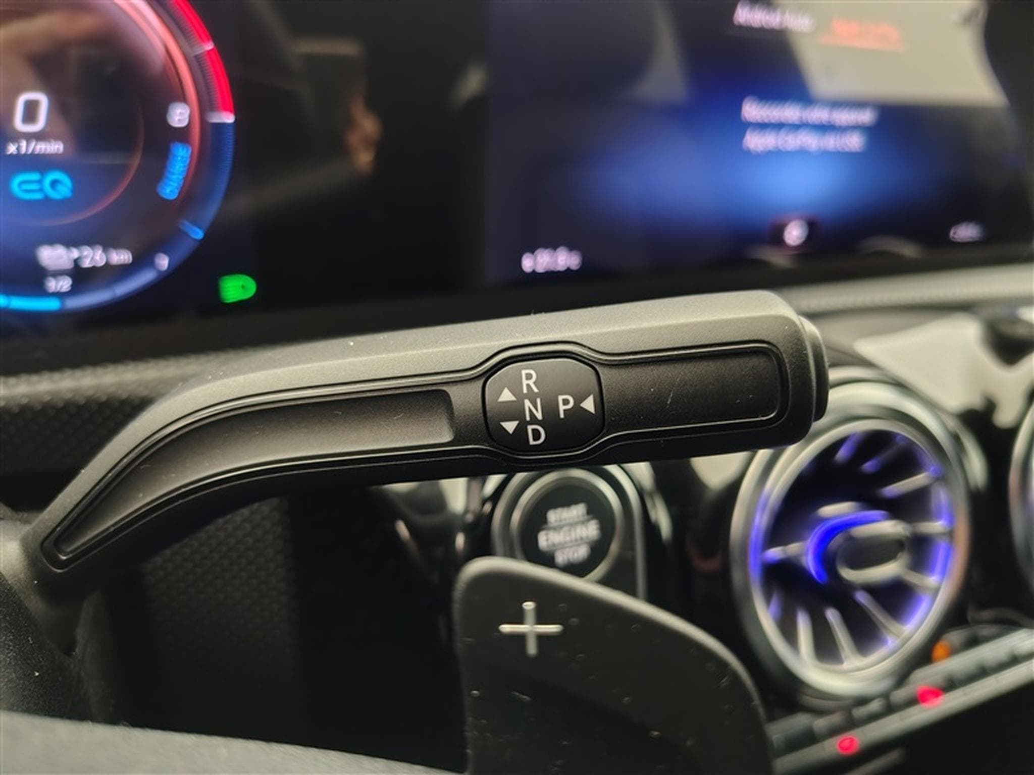 Mercedes CLA 250 e PHEV Luxury Line Cuir / Navi / Led / PDC av+ar (2022) - Photo 12
